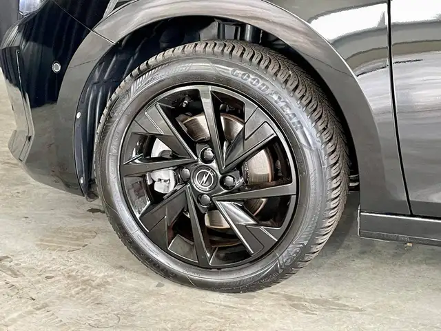 Opel Corsa view 9