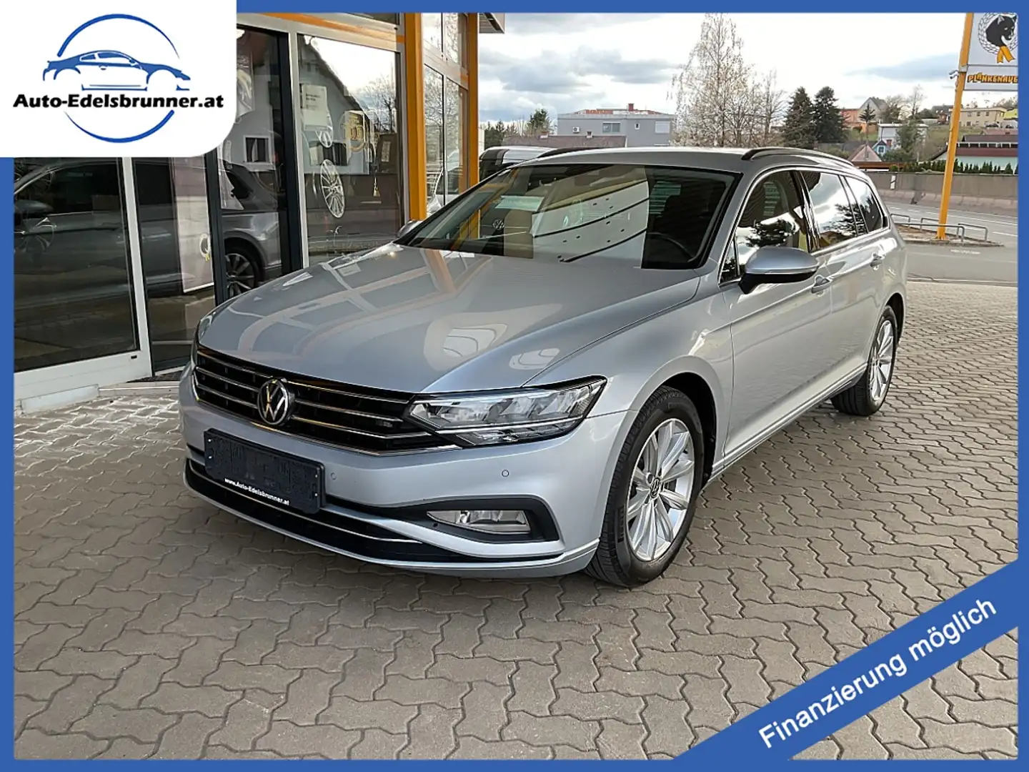 Volkswagen Passat Variant Business 2,0 TDI 4Motion DSG Silber - 1