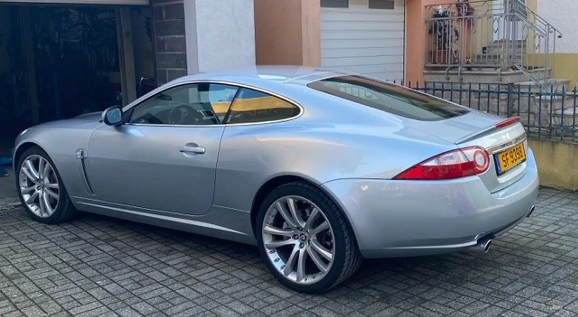 Jaguar XK8 XK8 Coupe Plateado - 2
