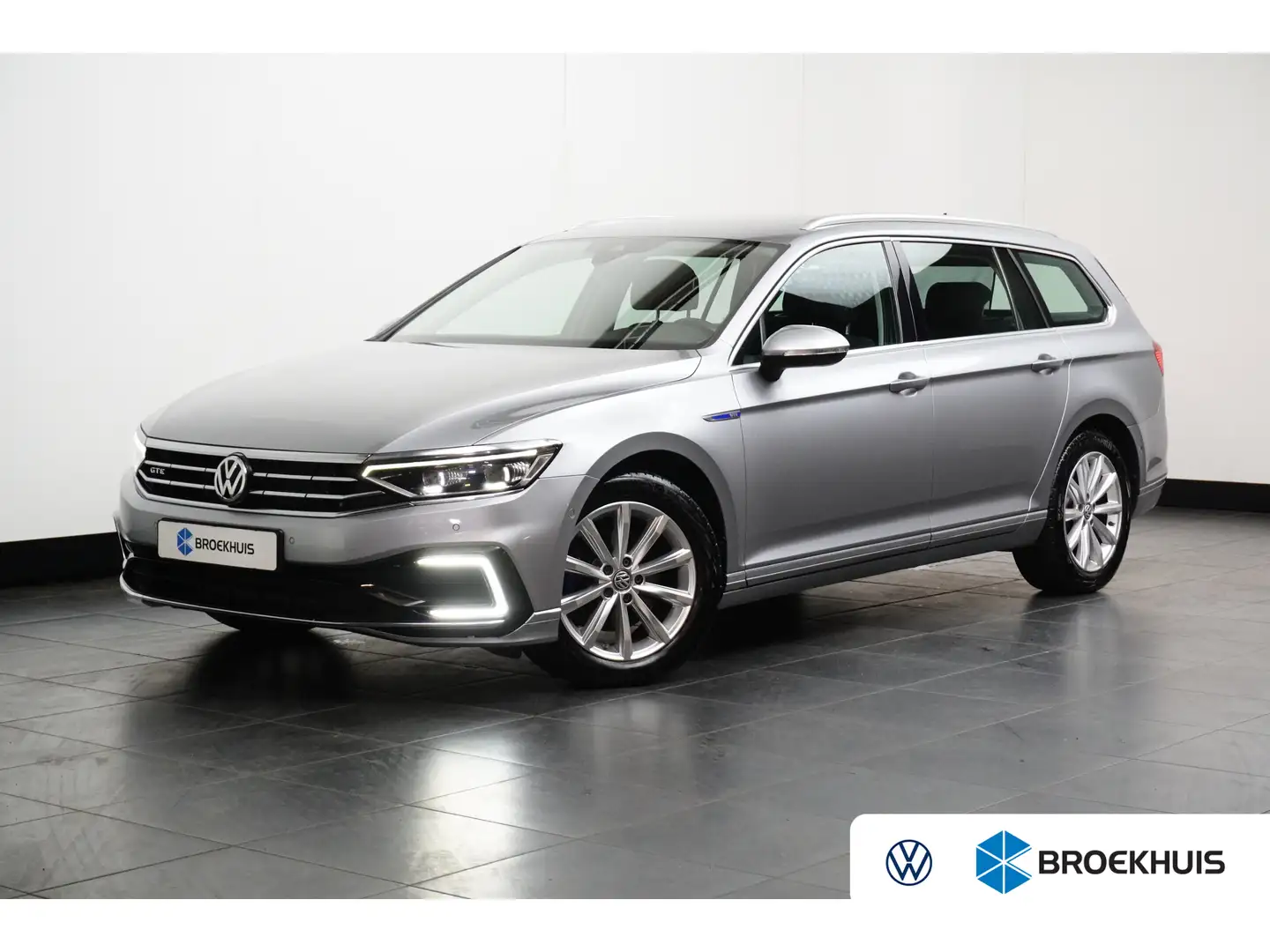 Volkswagen Passat Variant 1.4 TSI PHEV GTE Business Grau - 1