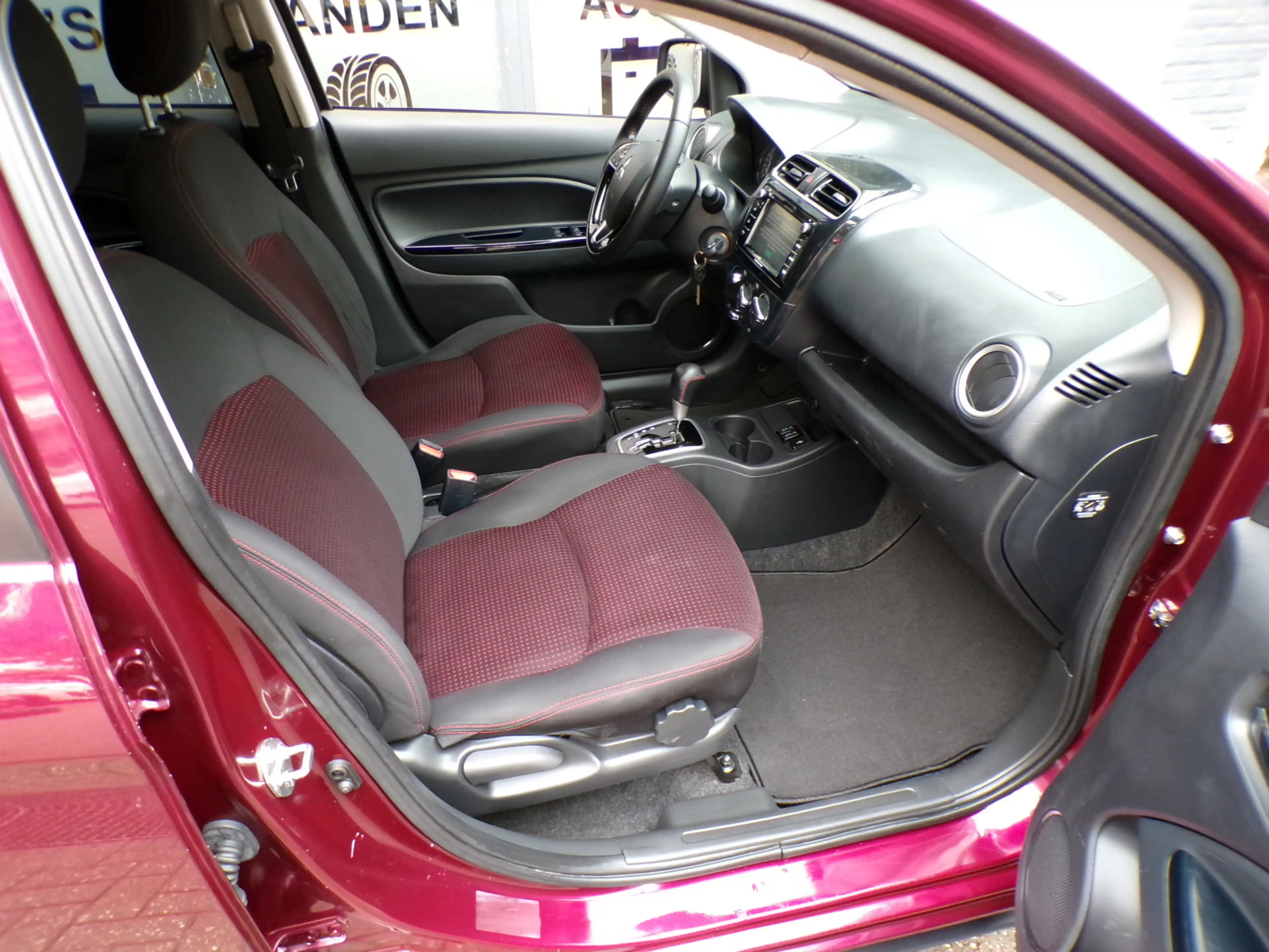 Mitsubishi Space Star 1.2 Automaat X-Tra TOP STAAT EN GOED ONDERHOUDEN ! — photo 7