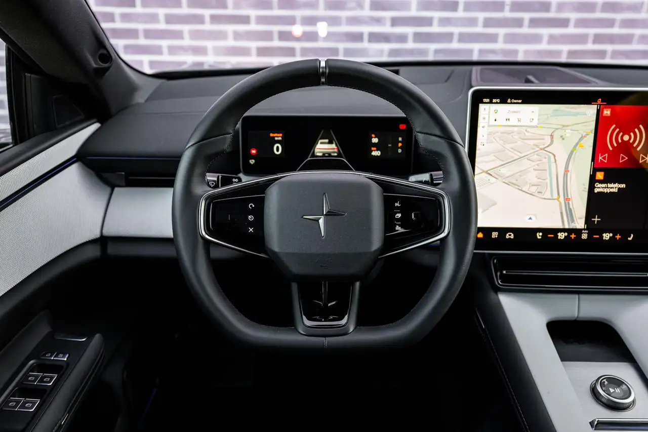 Polestar 4 2024