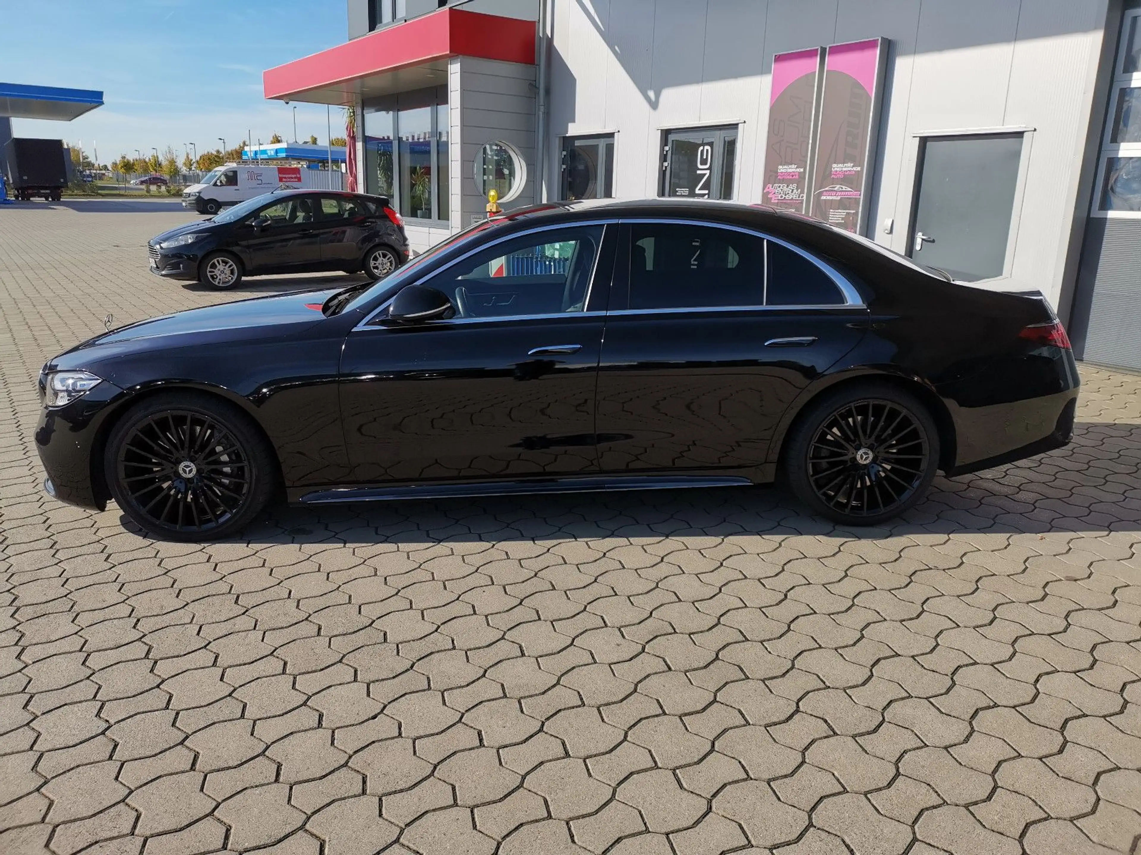 Mercedes-Benz S 500 4Matic AMG Line — photo 3