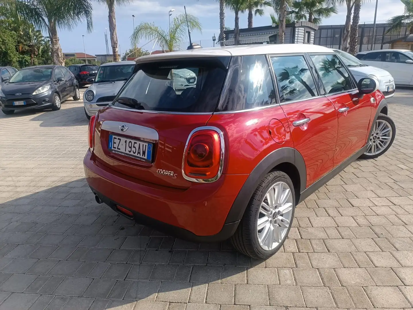 MINI Cooper D 1.5 Business XL 5p auto Rosso - 2