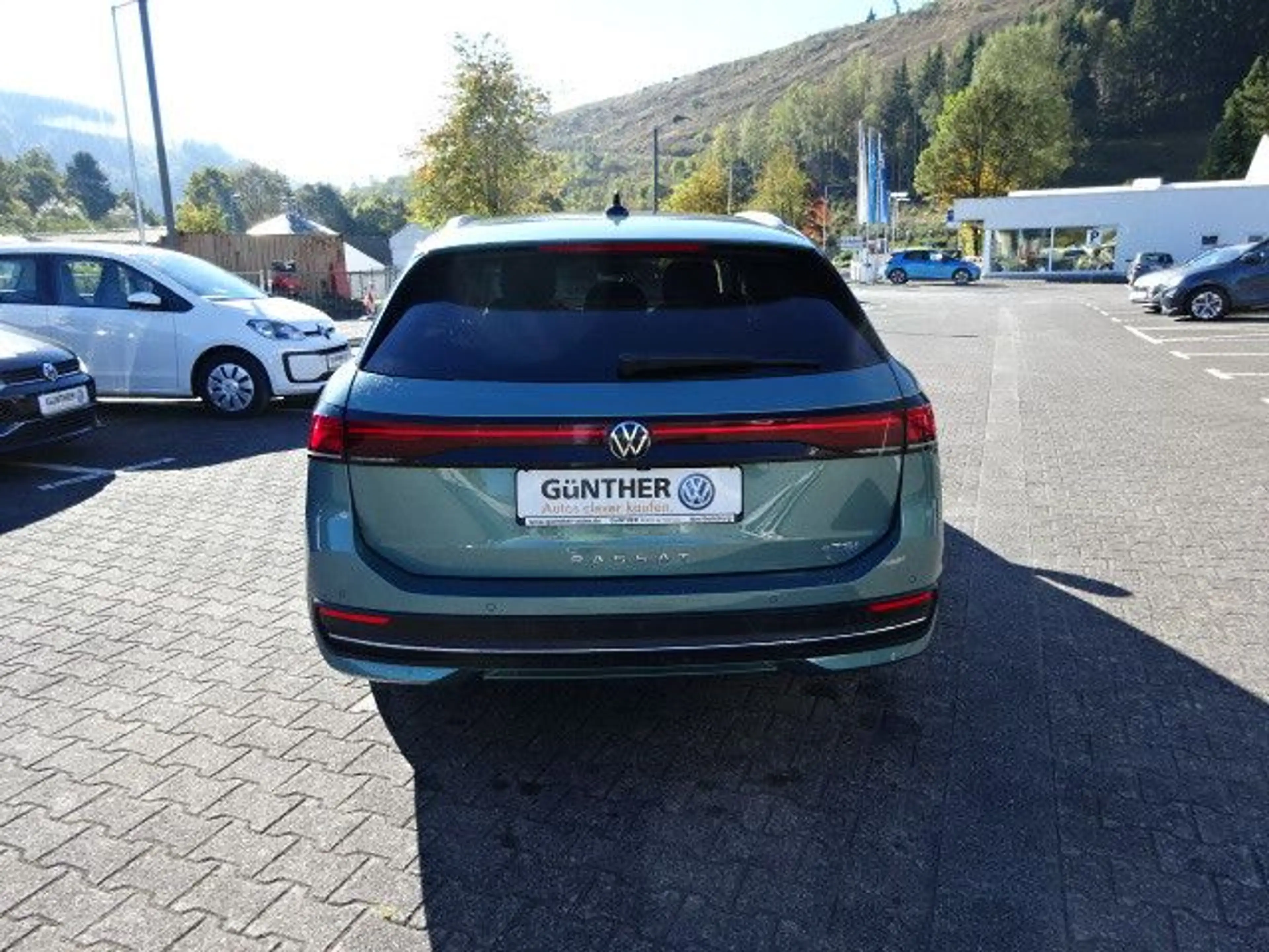 Volkswagen Passat Variant 1.5 eTSI Business*Navi*AHK*LED*SH — photo 6