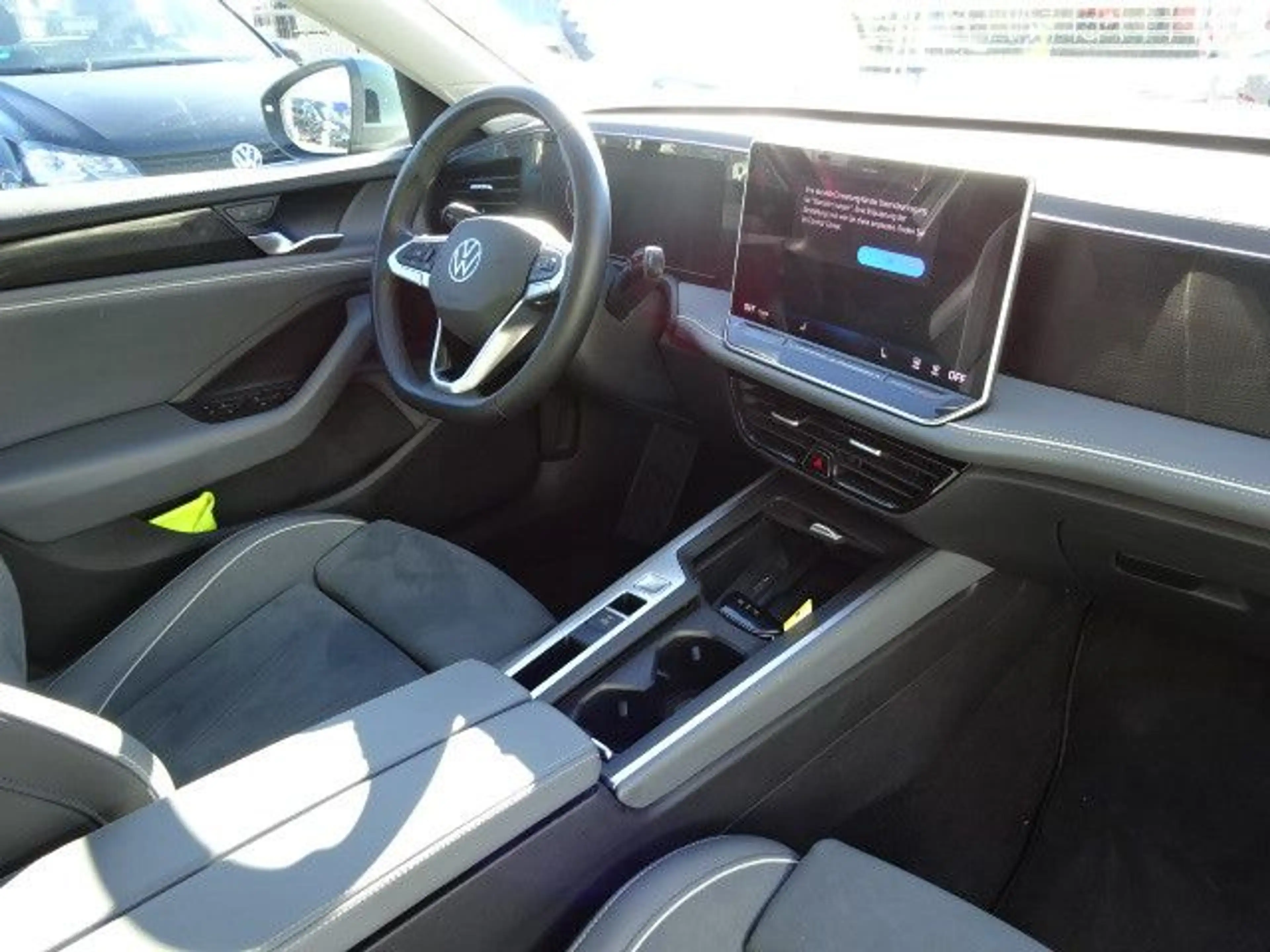 Volkswagen Passat Variant 1.5 eTSI Business*Navi*AHK*LED*SH — photo 14