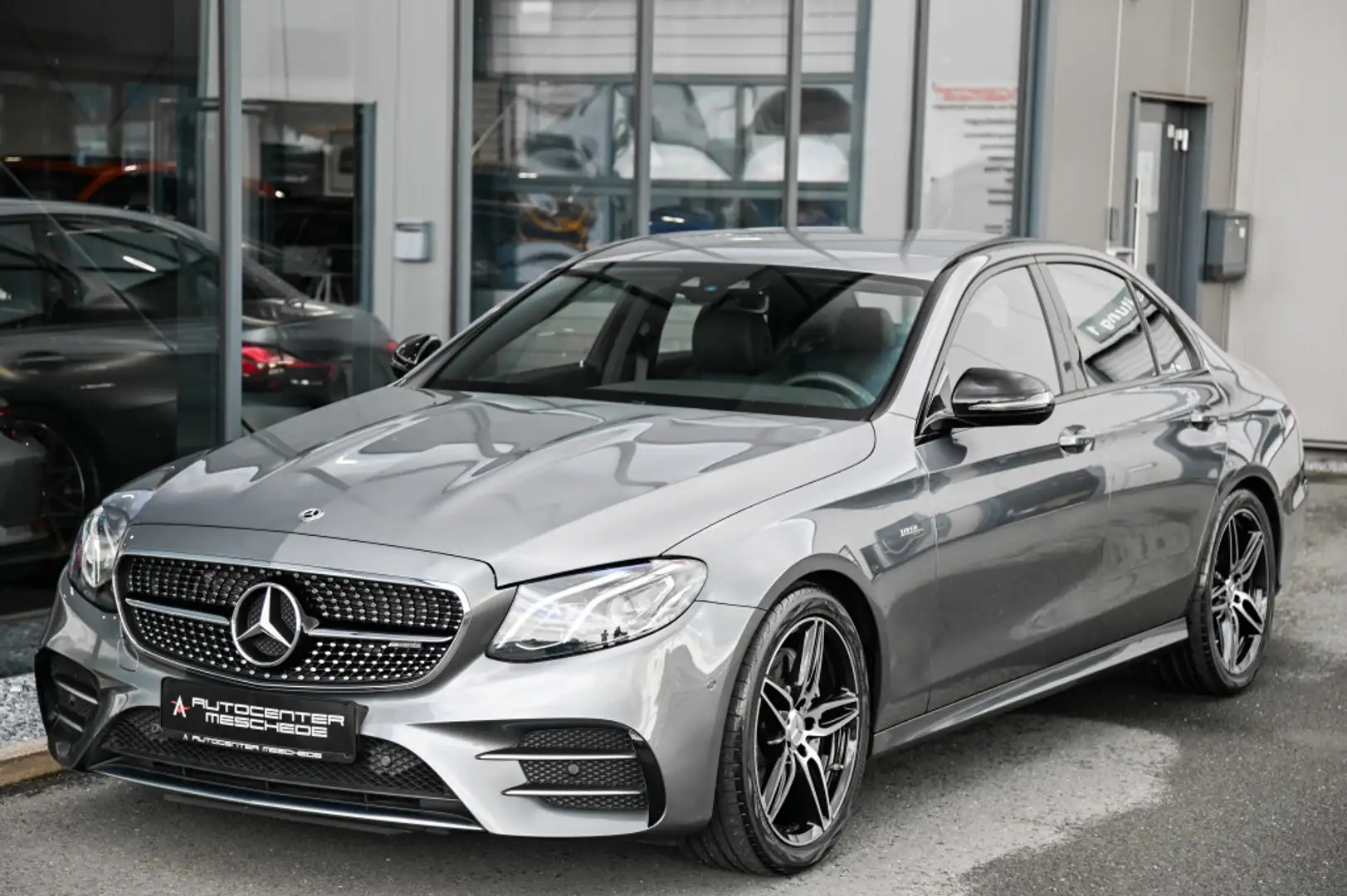 Mercedes-Benz E 53 AMG 4Matic+ Lim. Widescreen* erst 10.929 km siva - 2