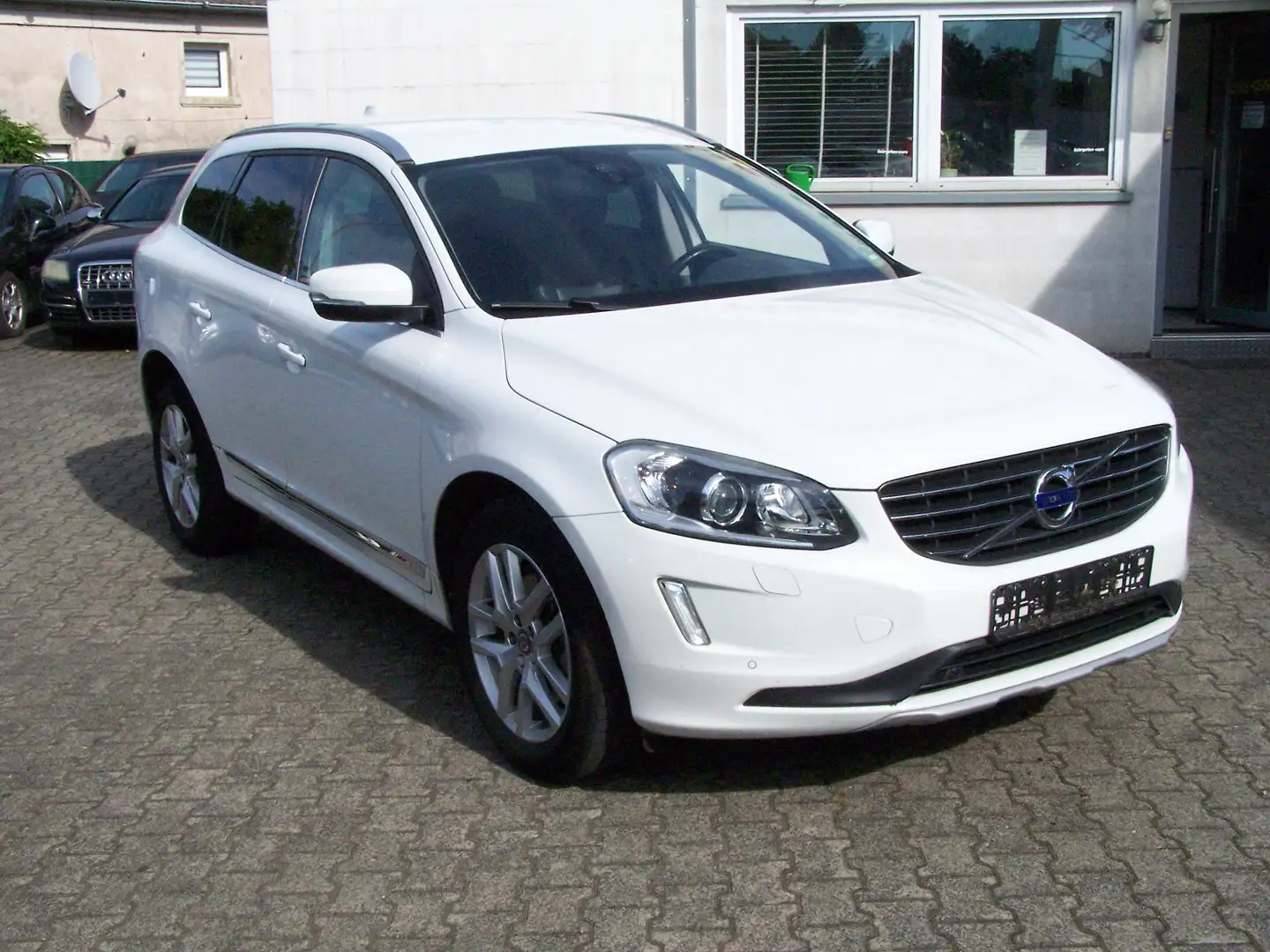 Volvo XC60 Summum 2WD Weiß - 2