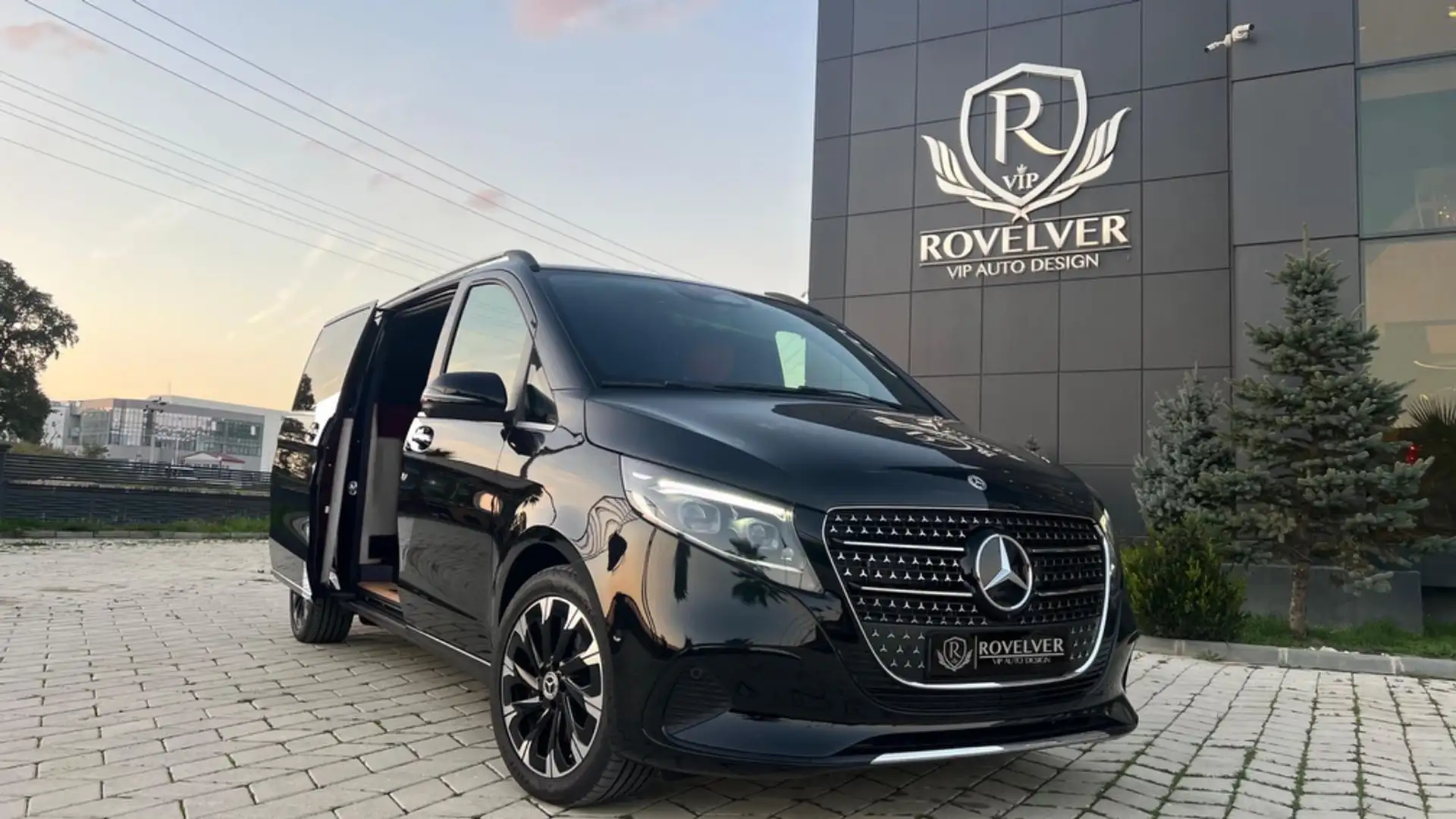 Mercedes-Benz V 300 V300 - V-Klasse - VIP ROYAL VAN Facelift 2025 Negru - 2