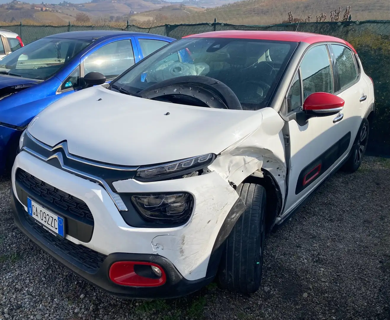 Citroen C3 C3 PureTech 83 S&S Shine Bianco - 2