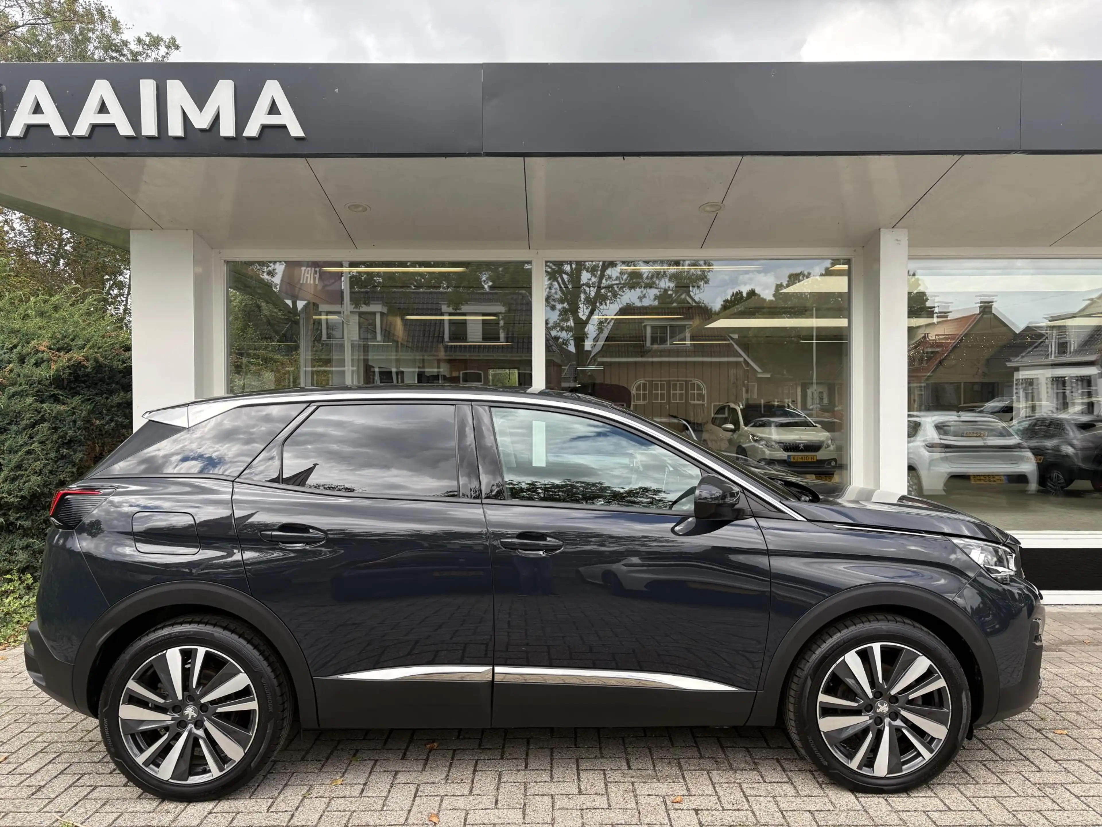 Peugeot 3008 1.2T Automaat Blue Lease Premium | Elektr. achterk — photo 2