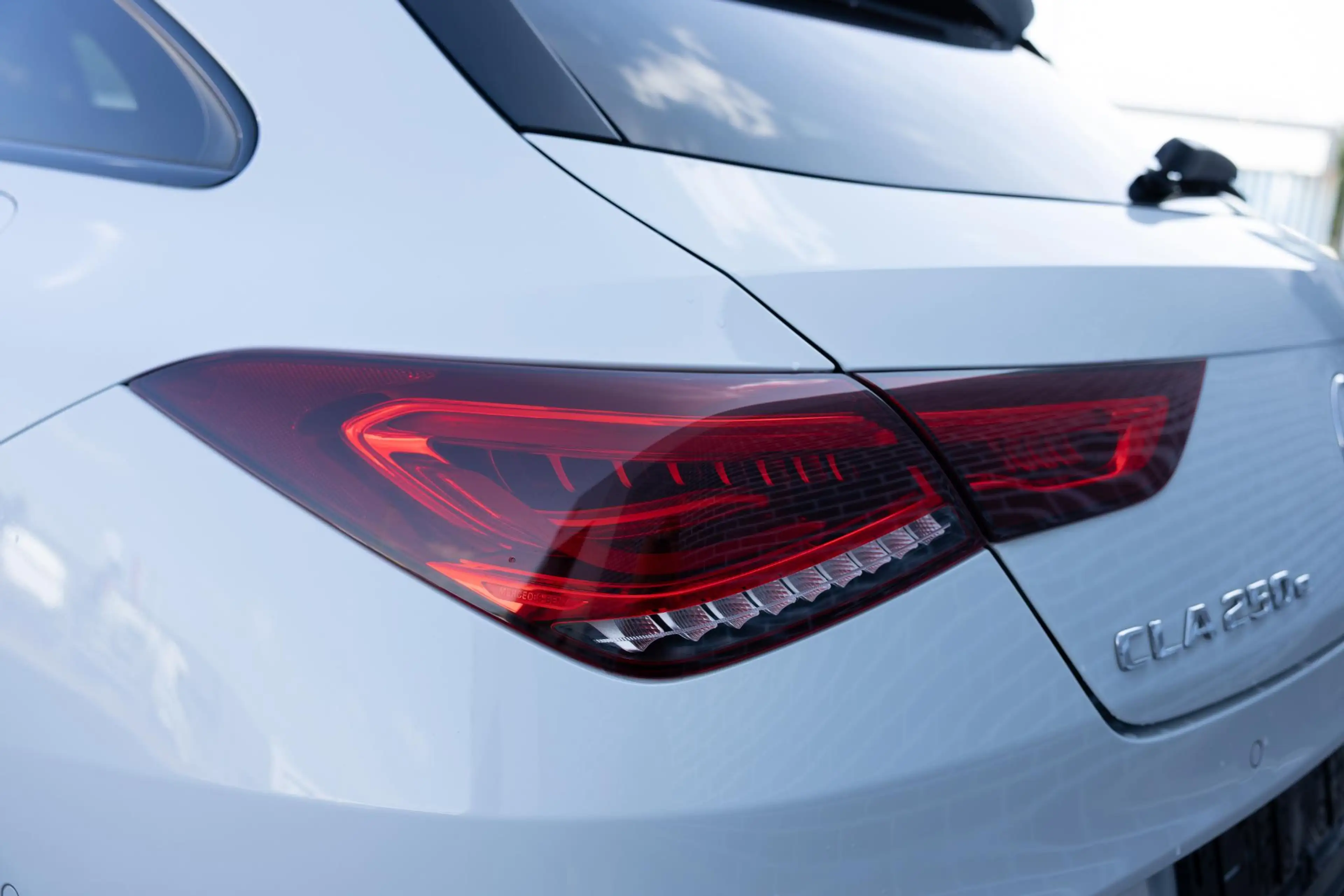 Mercedes-Benz CLA 250 Shooting Brake e AMG Line | Panoramadak | Burmeste — photo 11