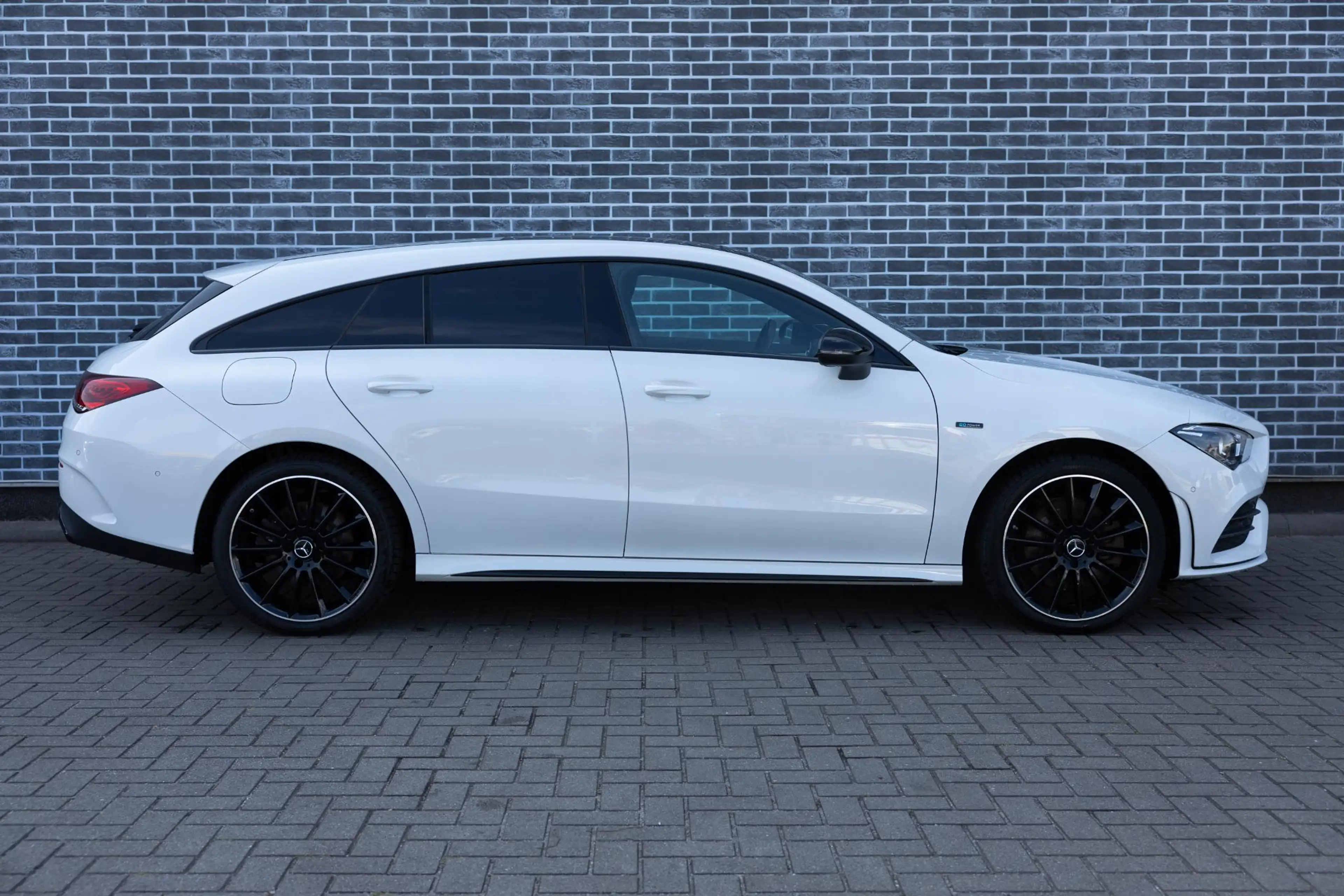 Mercedes-Benz CLA 250 Shooting Brake e AMG Line | Panoramadak | Burmeste — photo 3