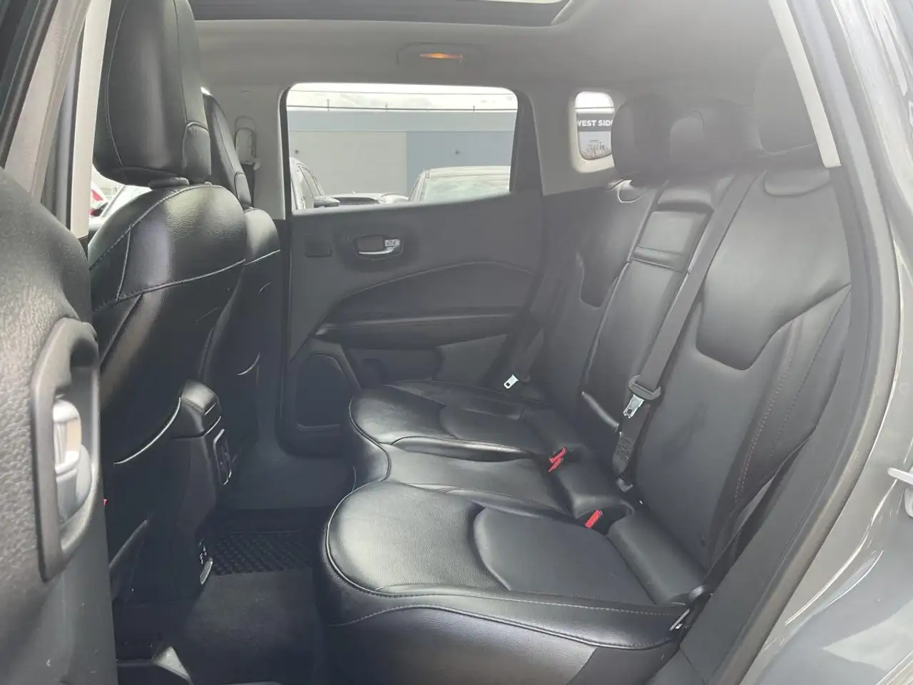 Jeep Compass photo Jeep Compass