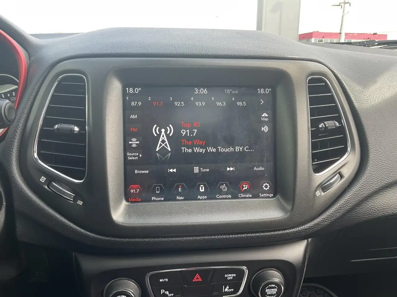 Jeep Compass photo Jeep Compass