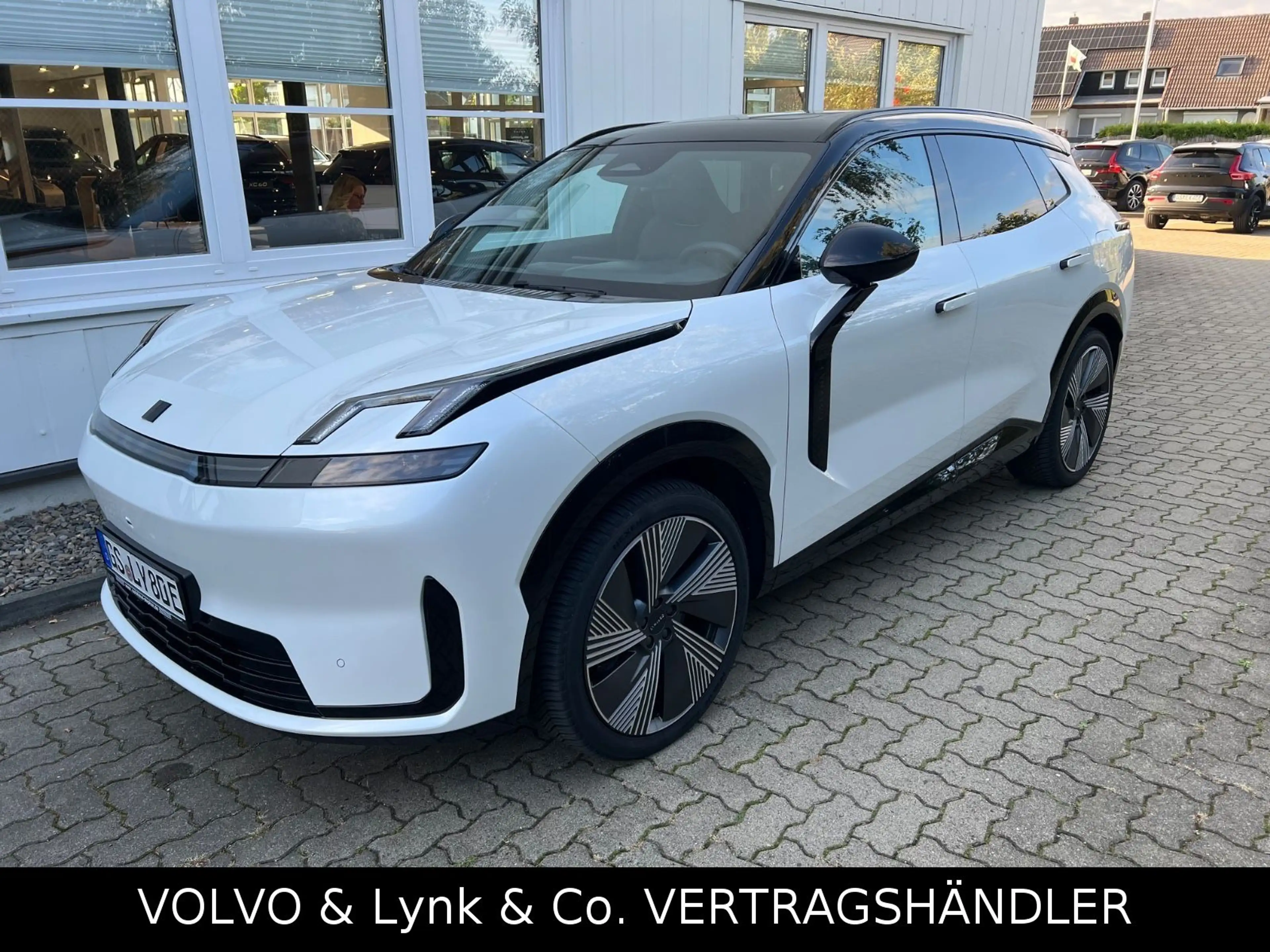 Lynk & Co 08 1.5 T PHEV MORE GARANTIE SOFORT