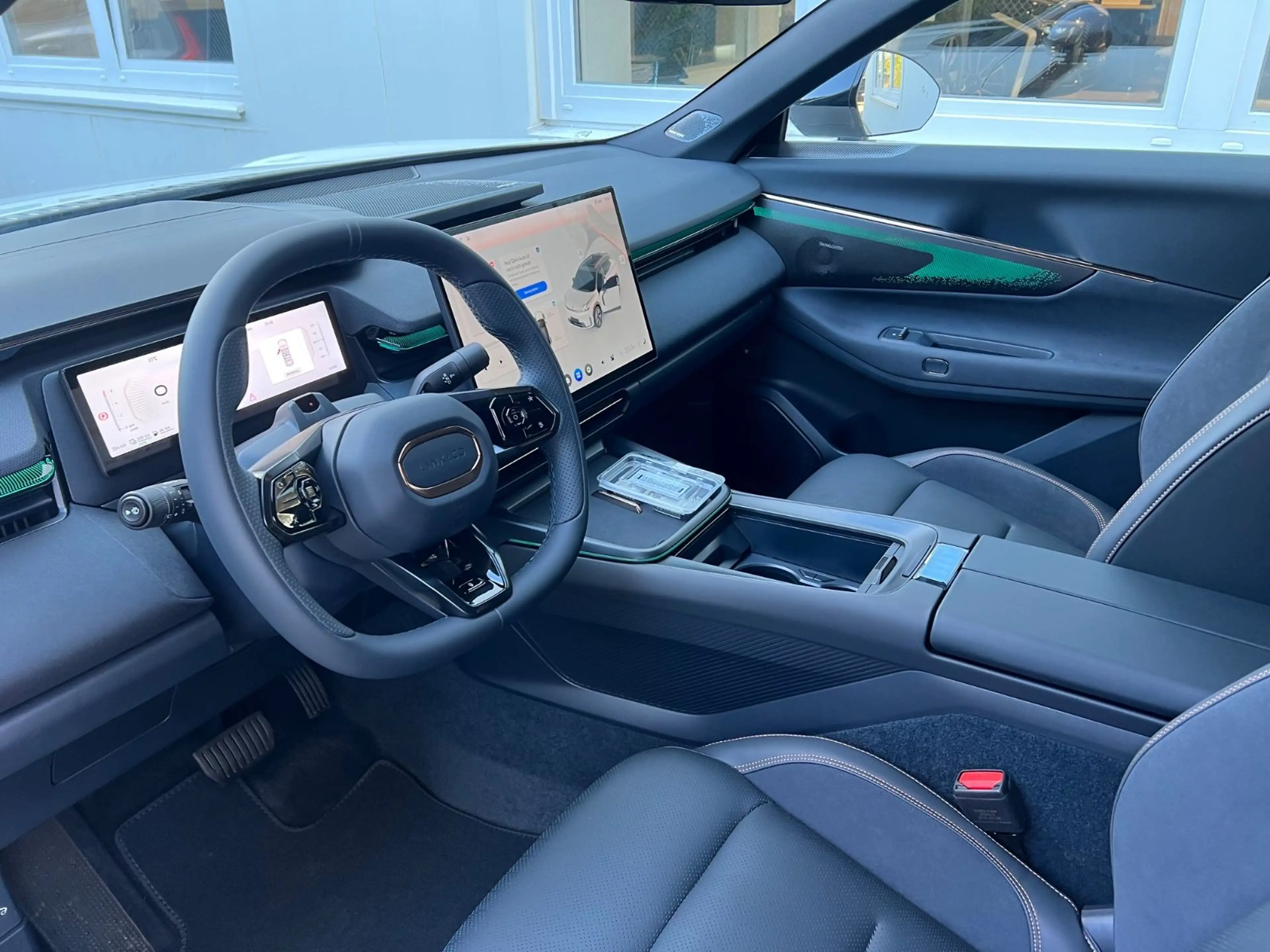 Lynk & Co 08 1.5 T PHEV MORE GARANTIE SOFORT — photo 10