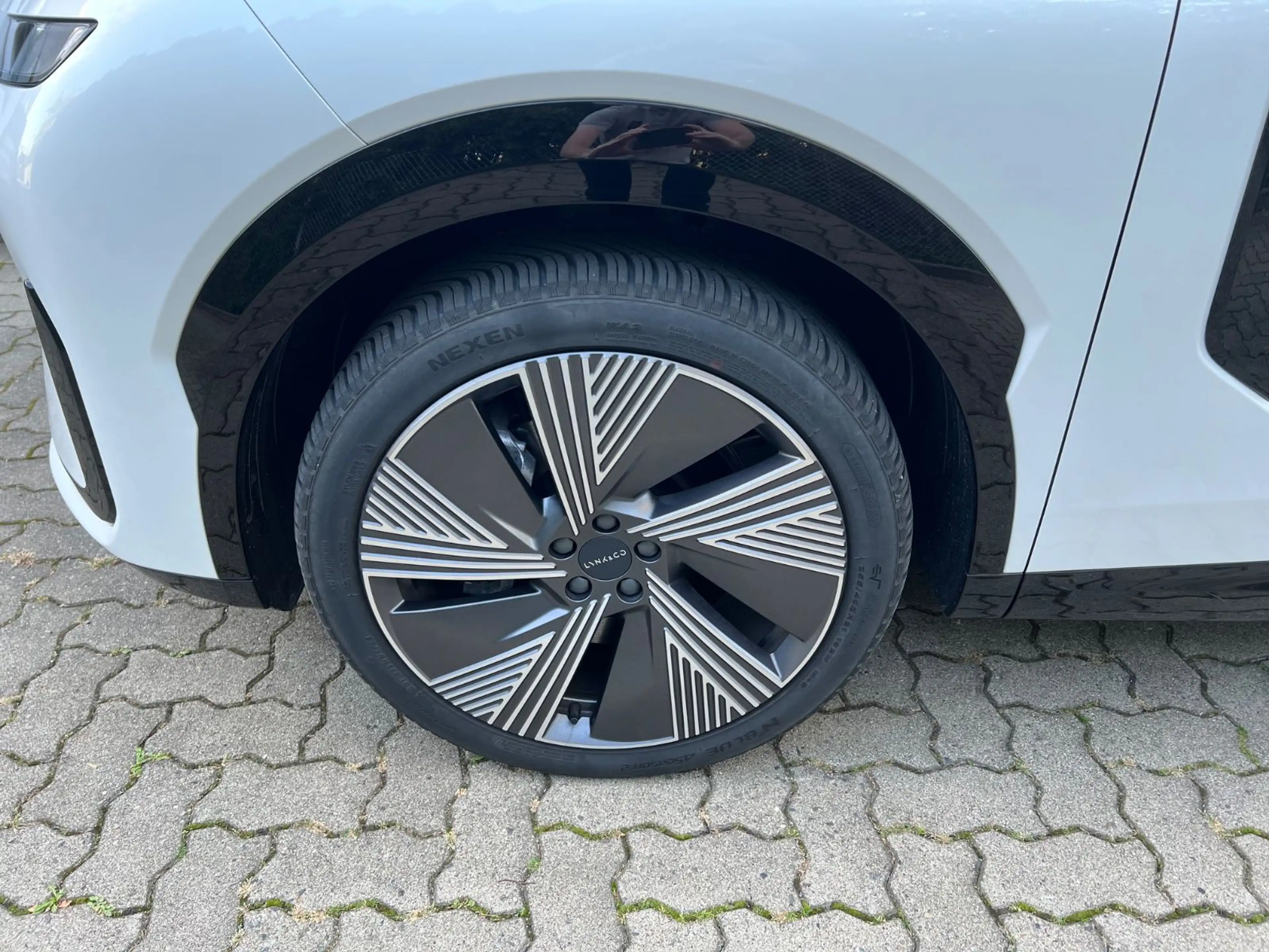 Lynk & Co 08 1.5 T PHEV MORE GARANTIE SOFORT — photo 9