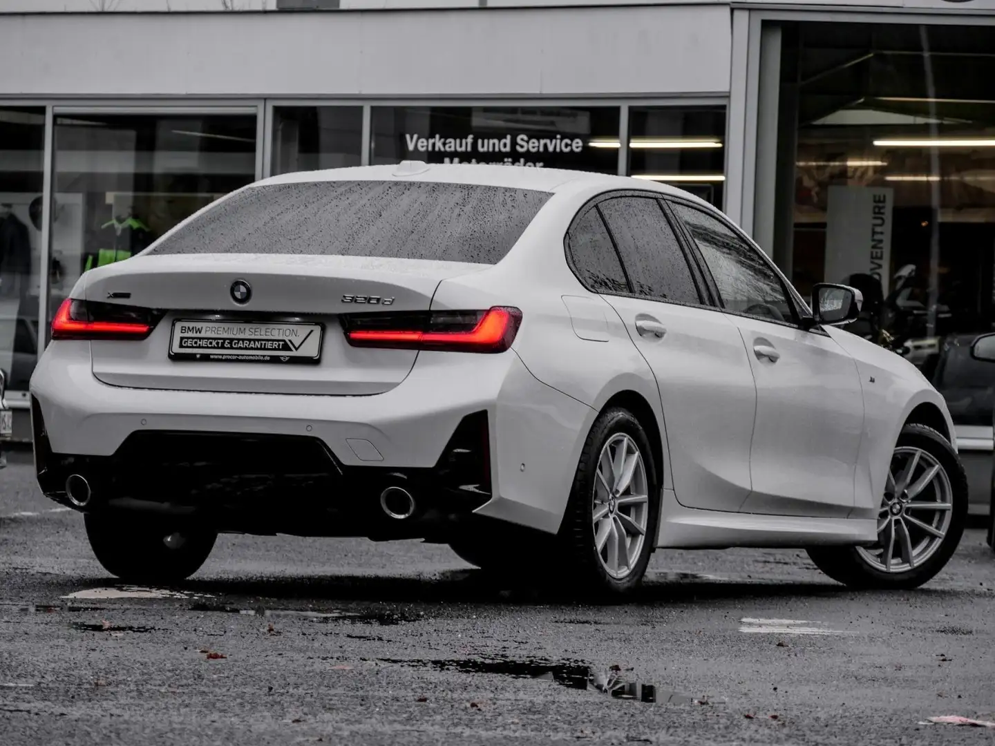 BMW 320 d xDrive M SPORT+ACC+WIDESCREEN+KEYLESS+MEMORY+SCH Weiß - 2