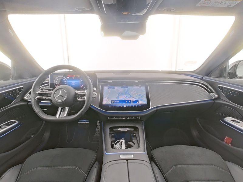 Mercedes-Benz E 200 Berline E AMG Line — photo 8