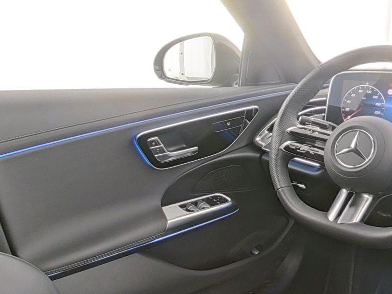 Mercedes-Benz E 200 Berline E AMG Line — photo 9
