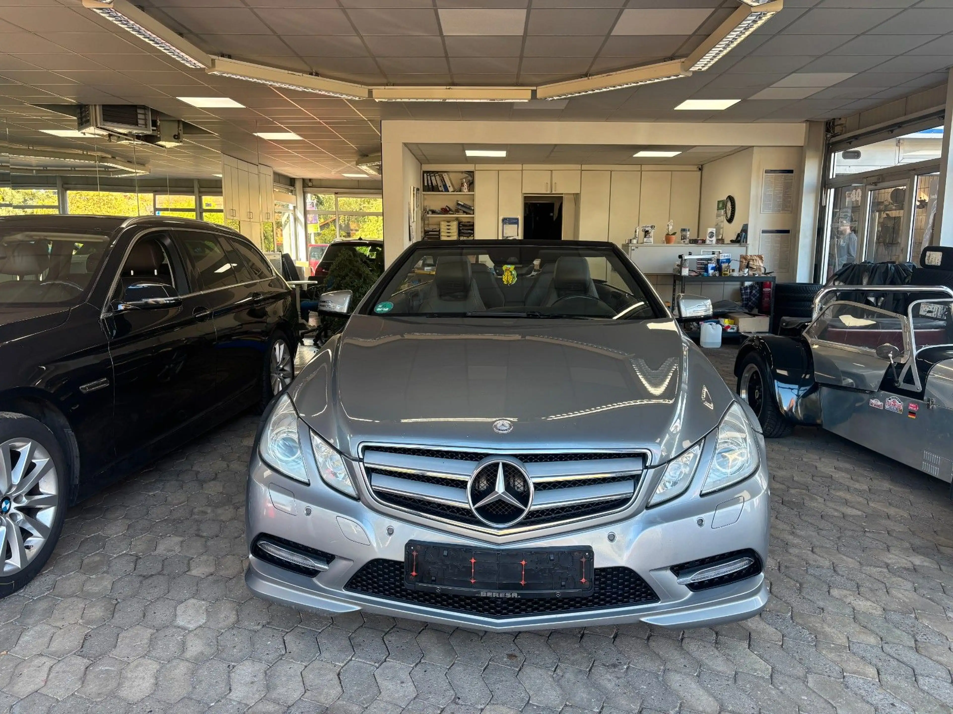Mercedes-Benz E 220 E Cabrio E 220 CDI BlueEfficiency