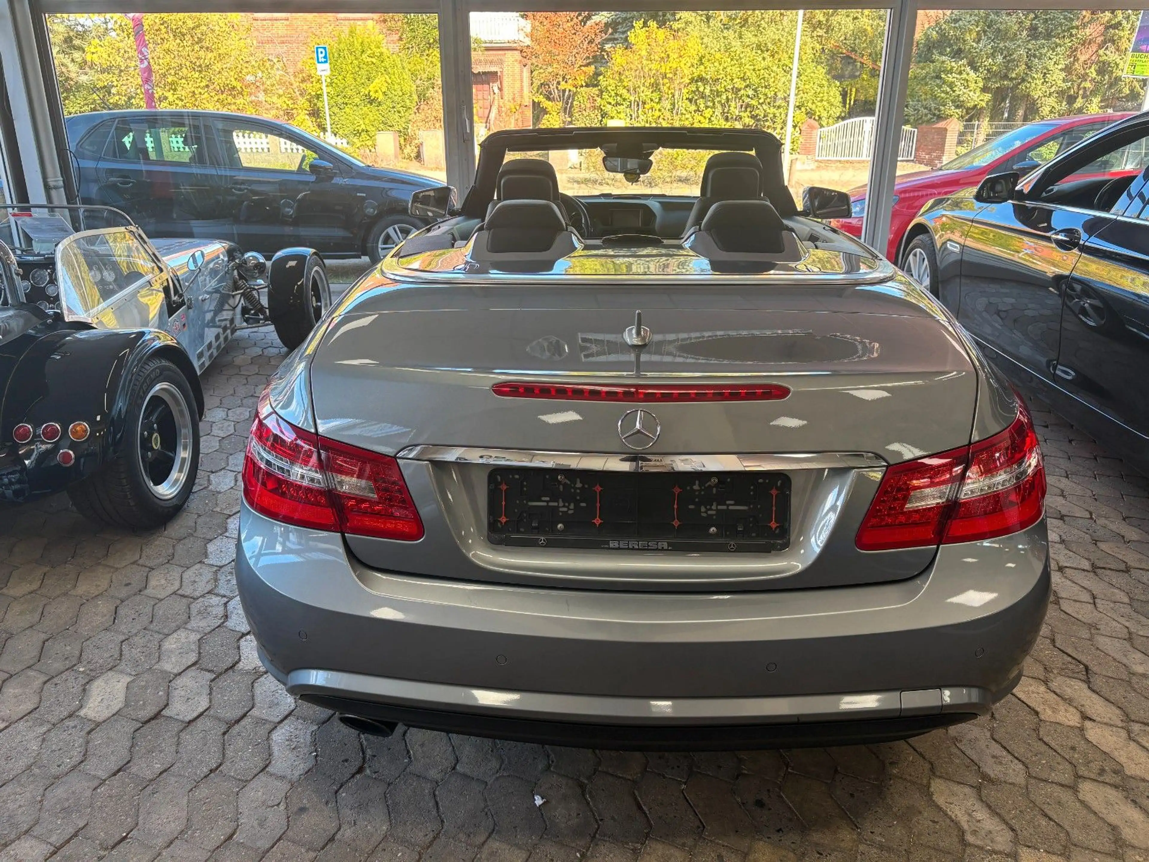 Mercedes-Benz E 220 E Cabrio E 220 CDI BlueEfficiency — photo 9