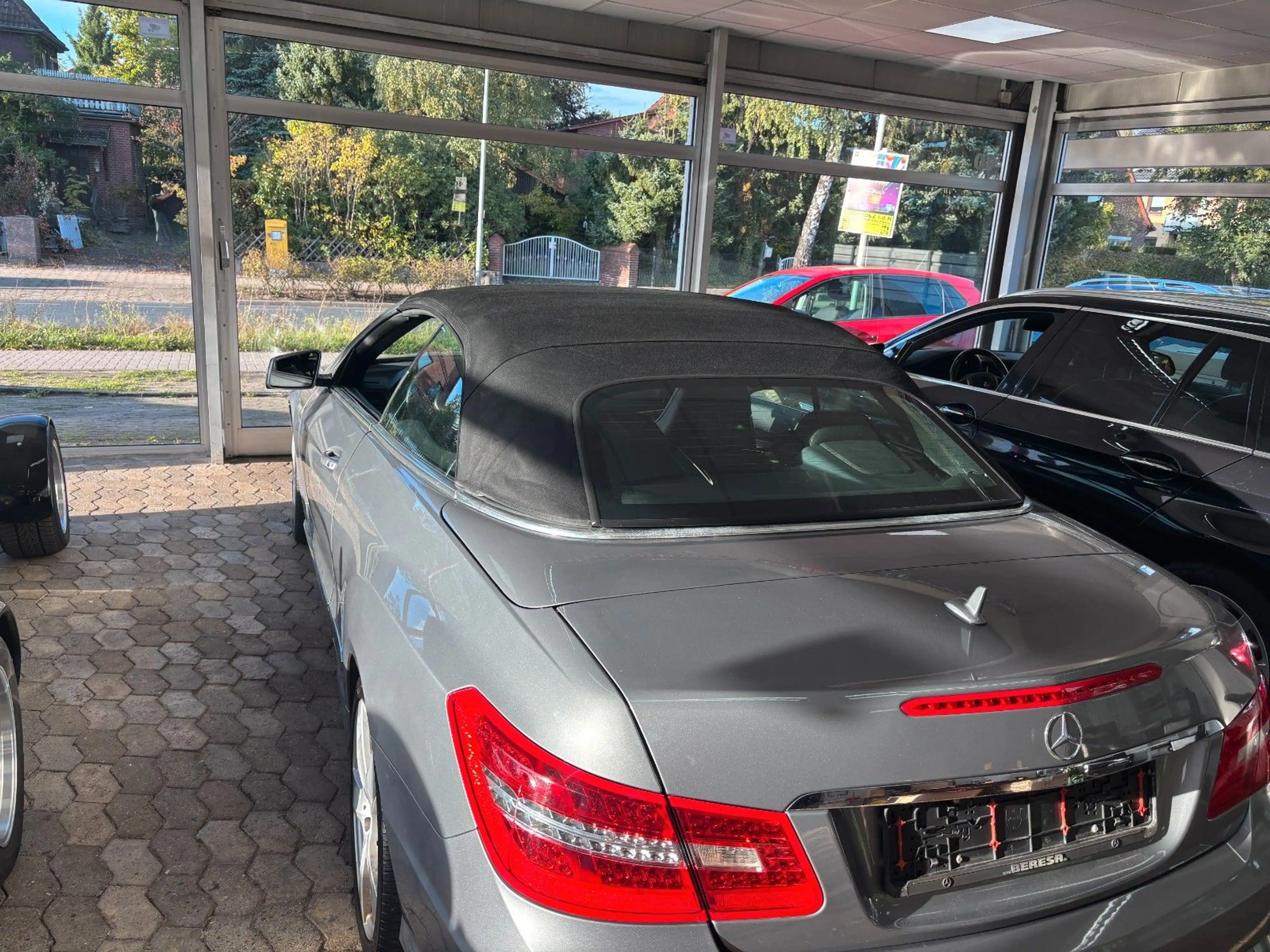 Mercedes-Benz E 220 E Cabrio E 220 CDI BlueEfficiency — photo 12