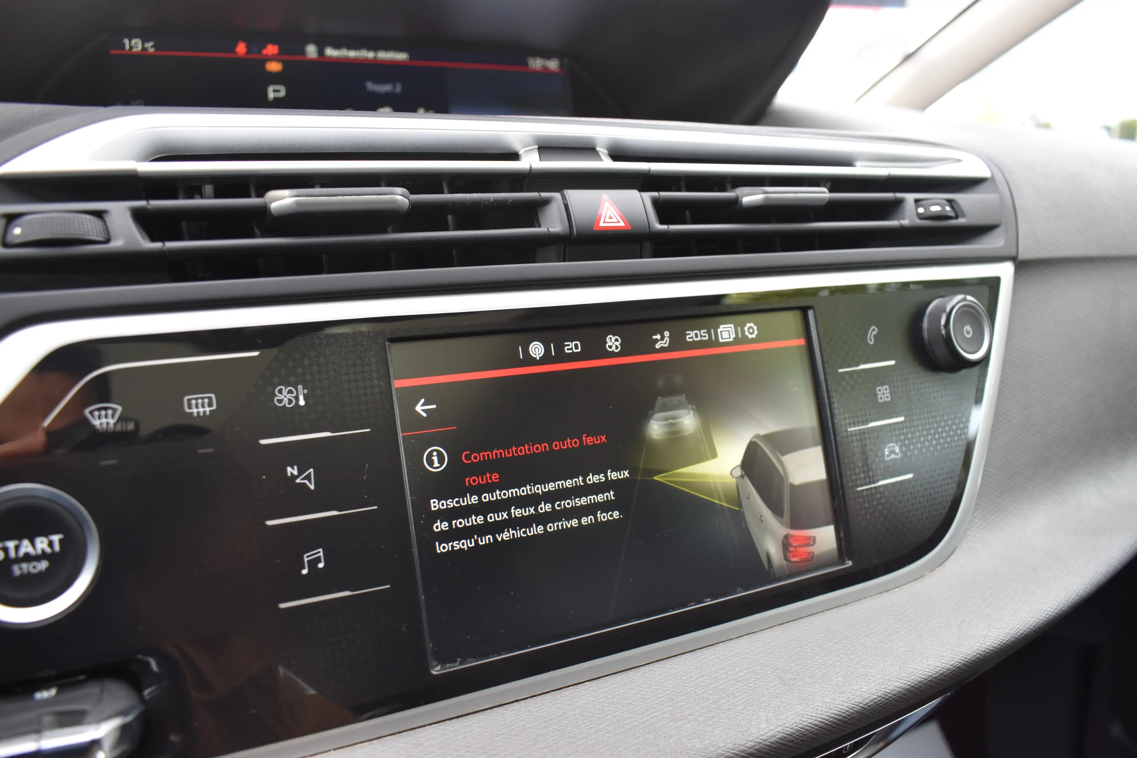 Citroen Grand C4 SpaceTourer 1.2 Eat-8 Shine 7Places *Cuir-Pano-Massage* — photo 9