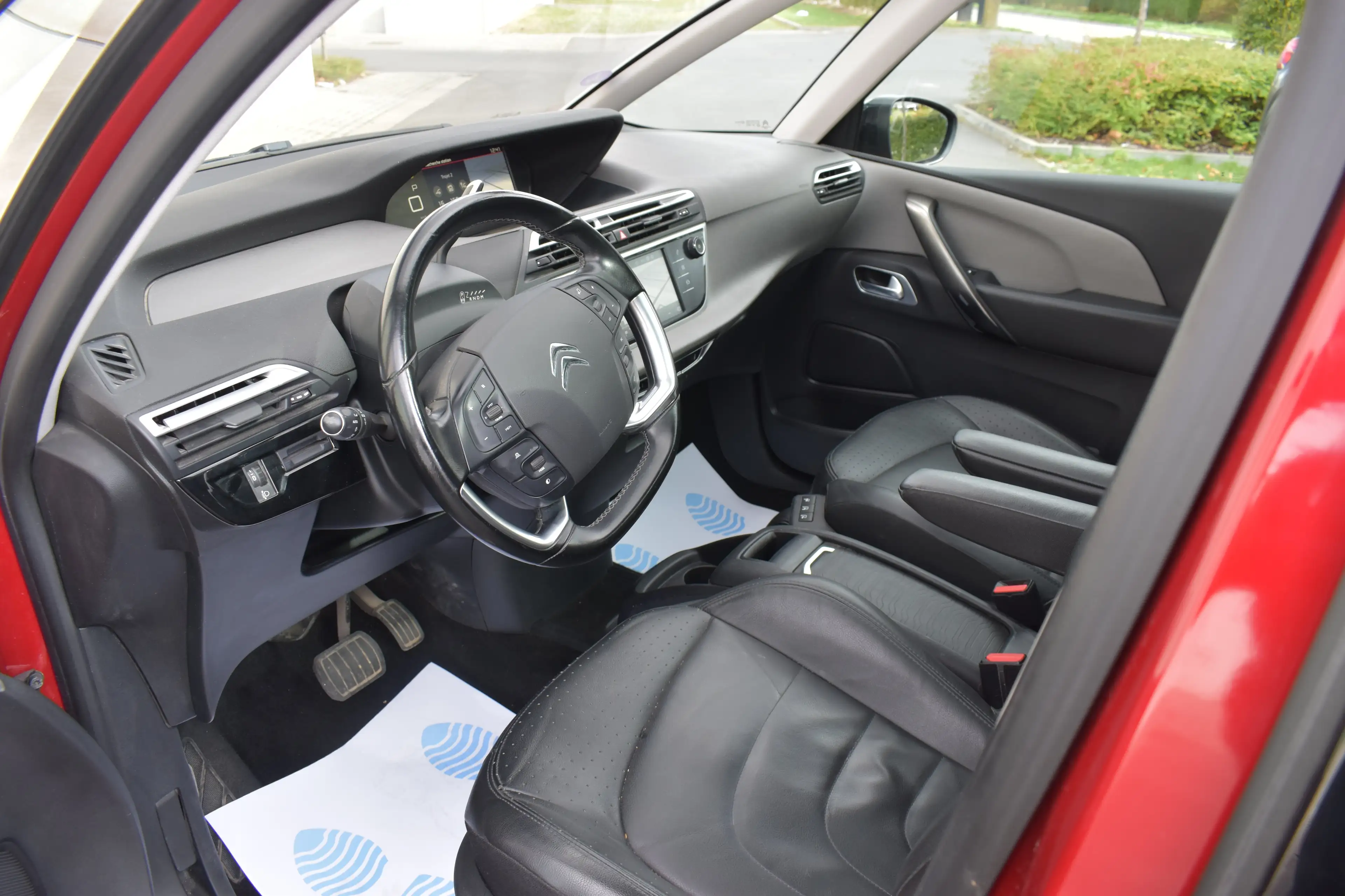 Citroen Grand C4 SpaceTourer 1.2 Eat-8 Shine 7Places *Cuir-Pano-Massage* — photo 4