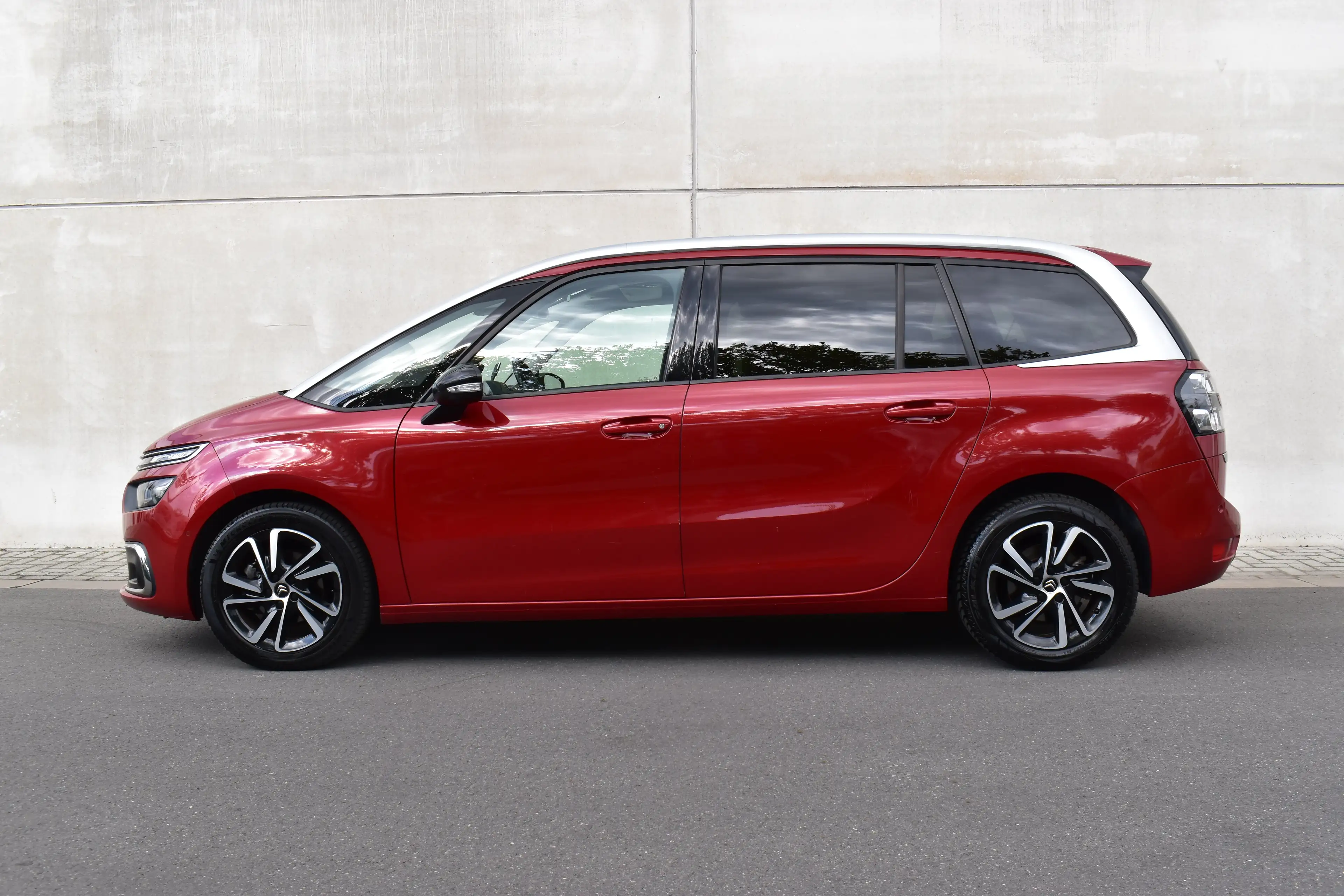 Citroen Grand C4 SpaceTourer 1.2 Eat-8 Shine 7Places *Cuir-Pano-Massage* — photo 2