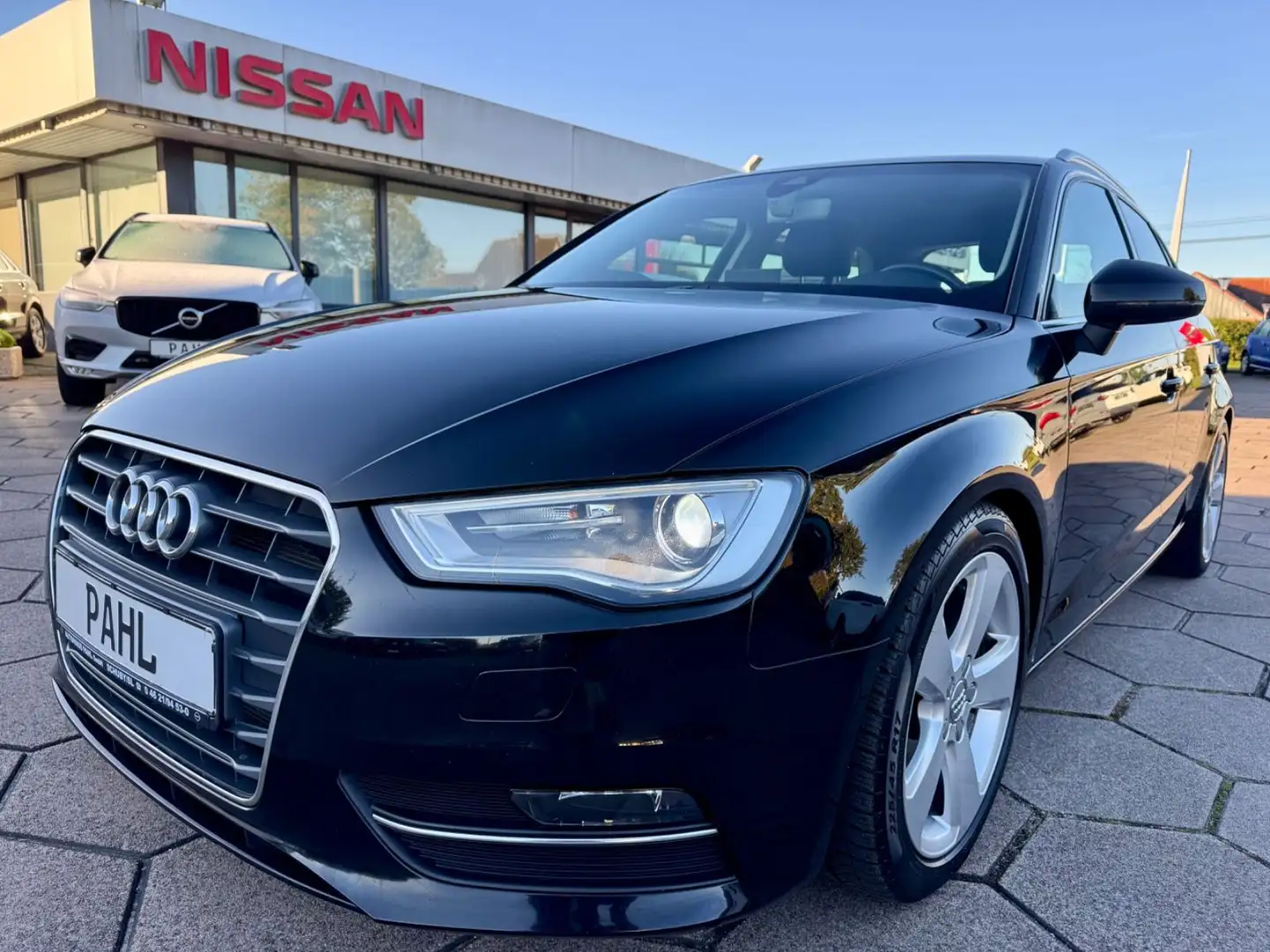 Audi A3 Sportback 2.0 TDI Sport NAVI XENON DSP EU6 Noir - 1