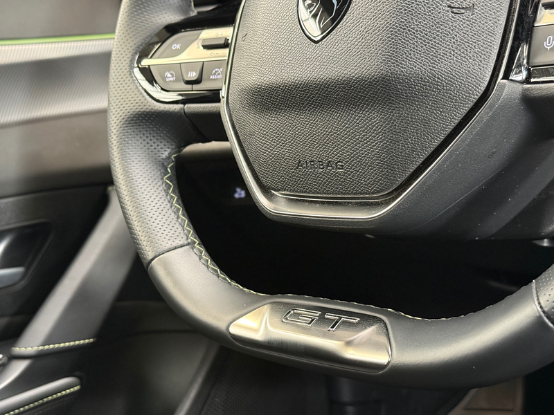 Peugeot 408 408 1.2 Turbo MHEV GT S — photo 3