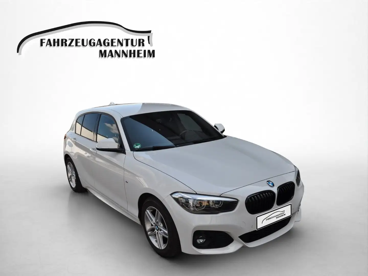BMW 118 i Edition M Sport Shadow *ALCANTARA* White - 1