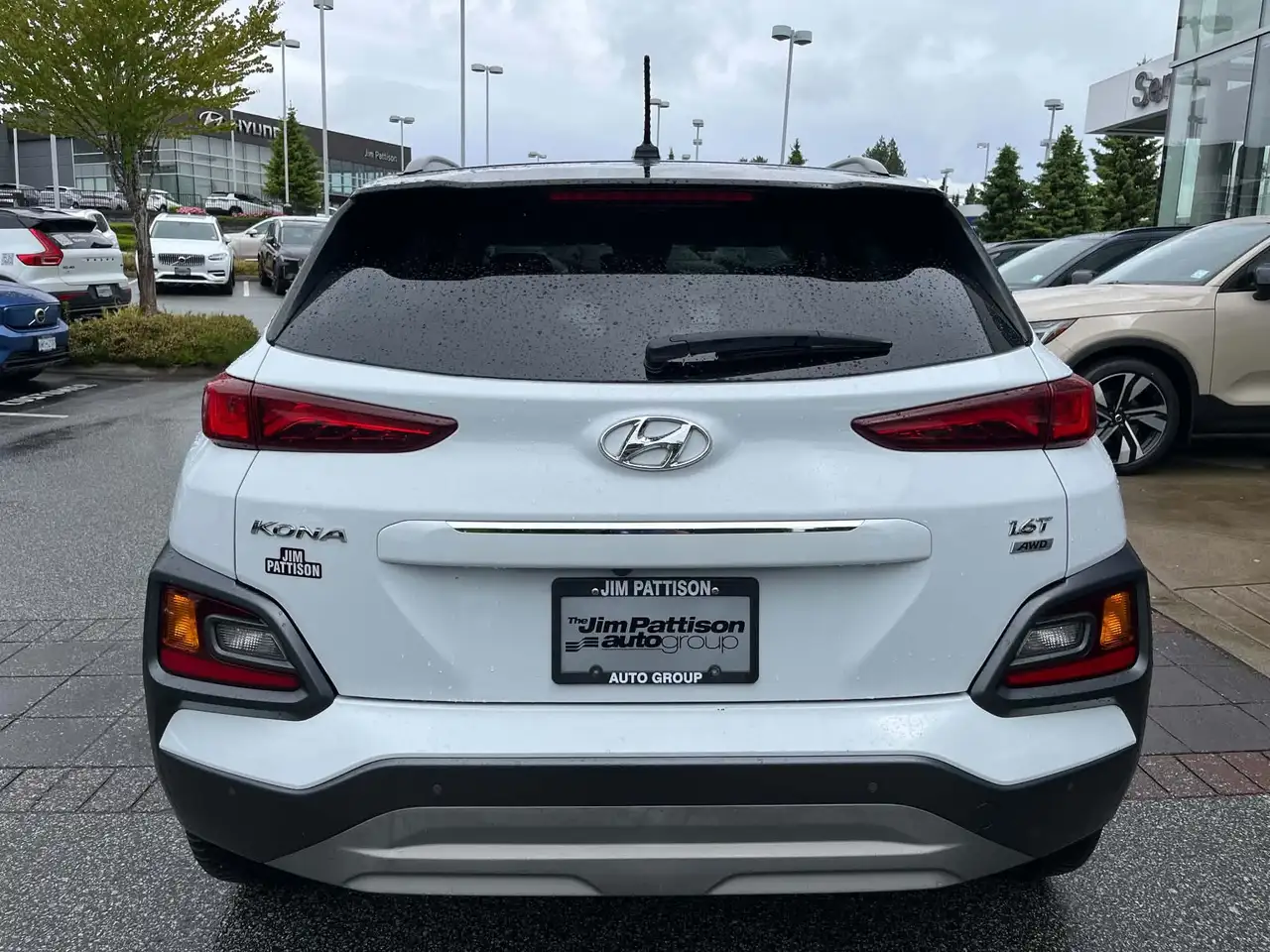 Hyundai KONA снимка Hyundai KONA
