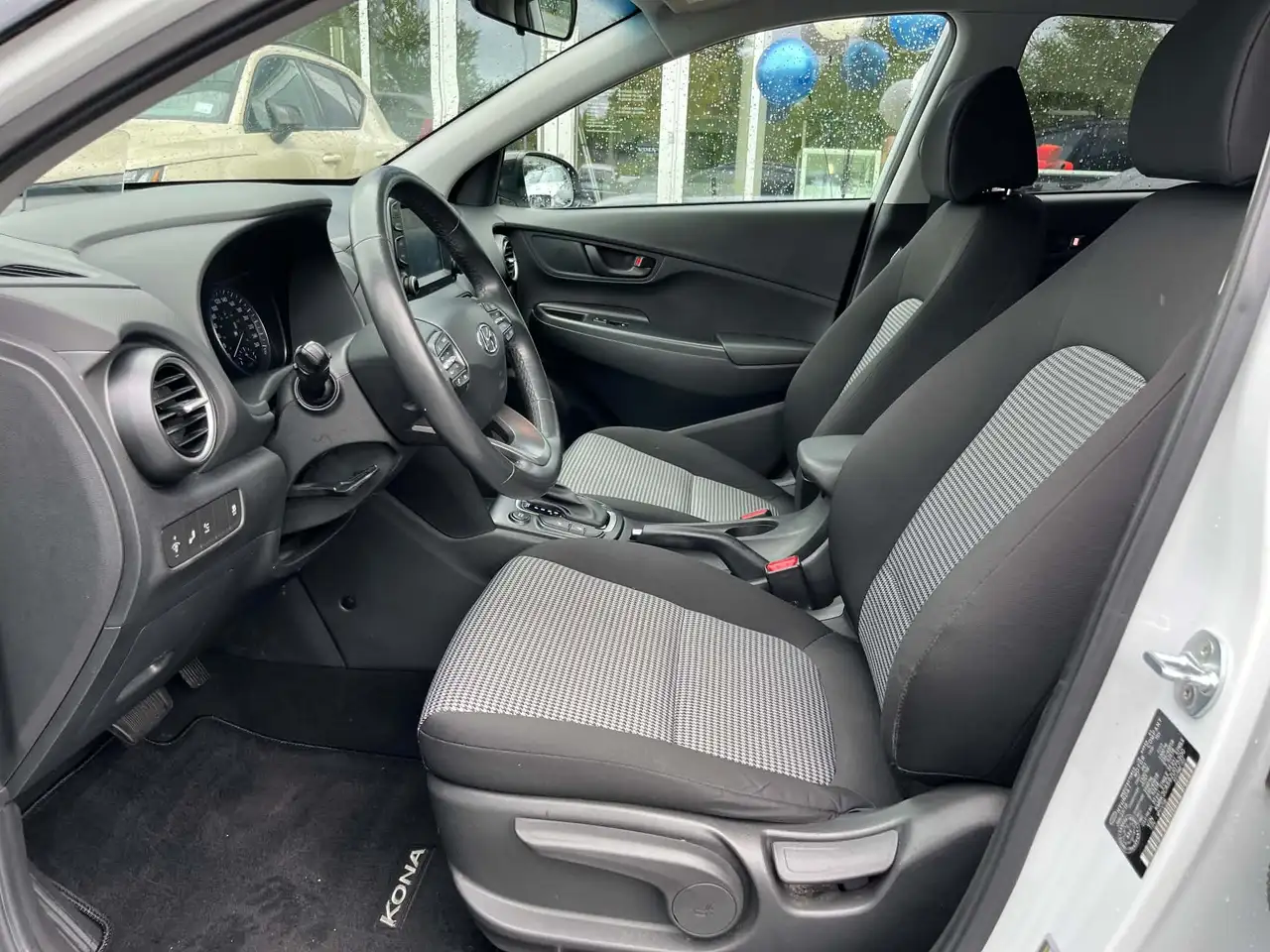Hyundai KONA снимка Hyundai KONA
