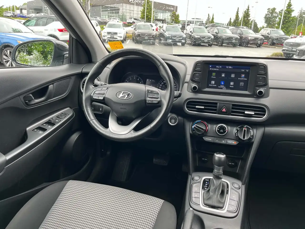Hyundai KONA снимка Hyundai KONA