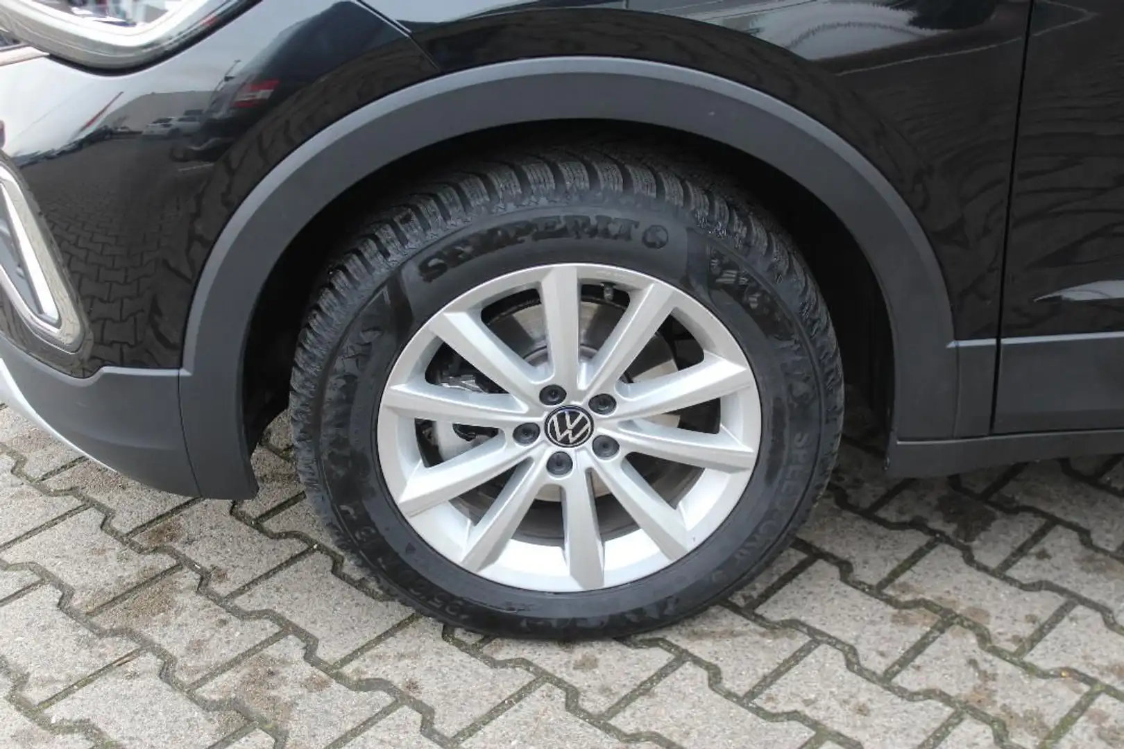 Volkswagen T-Cross Life 1.5 TSI DSG Kamera Matrix Keyless Zwart - 2