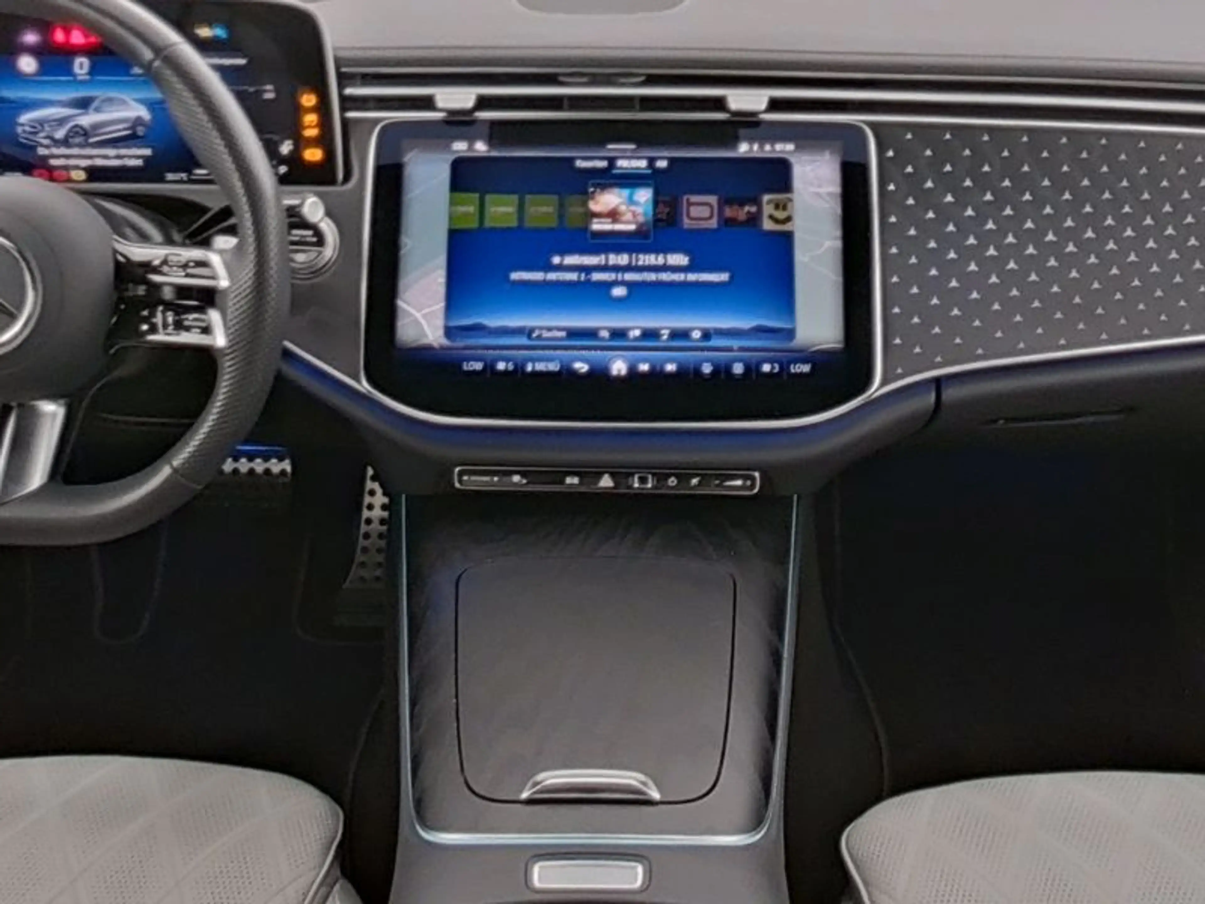 Mercedes-Benz E 450 d 4M AMG Night Leder Massage Prem+ Burm4D — photo 6