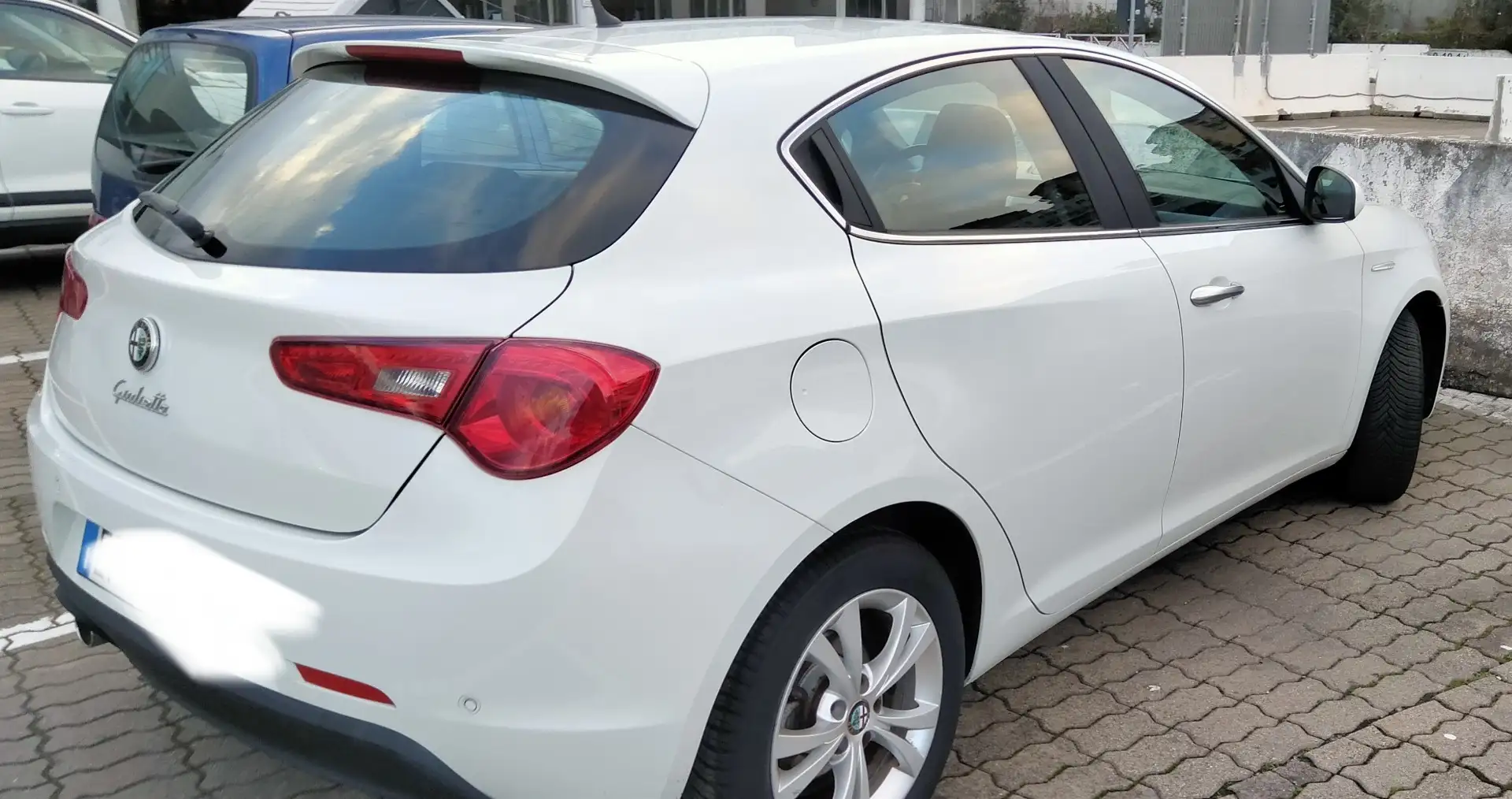 Alfa Romeo Giulietta 1.6 jtdm(2) Distinctive - 1