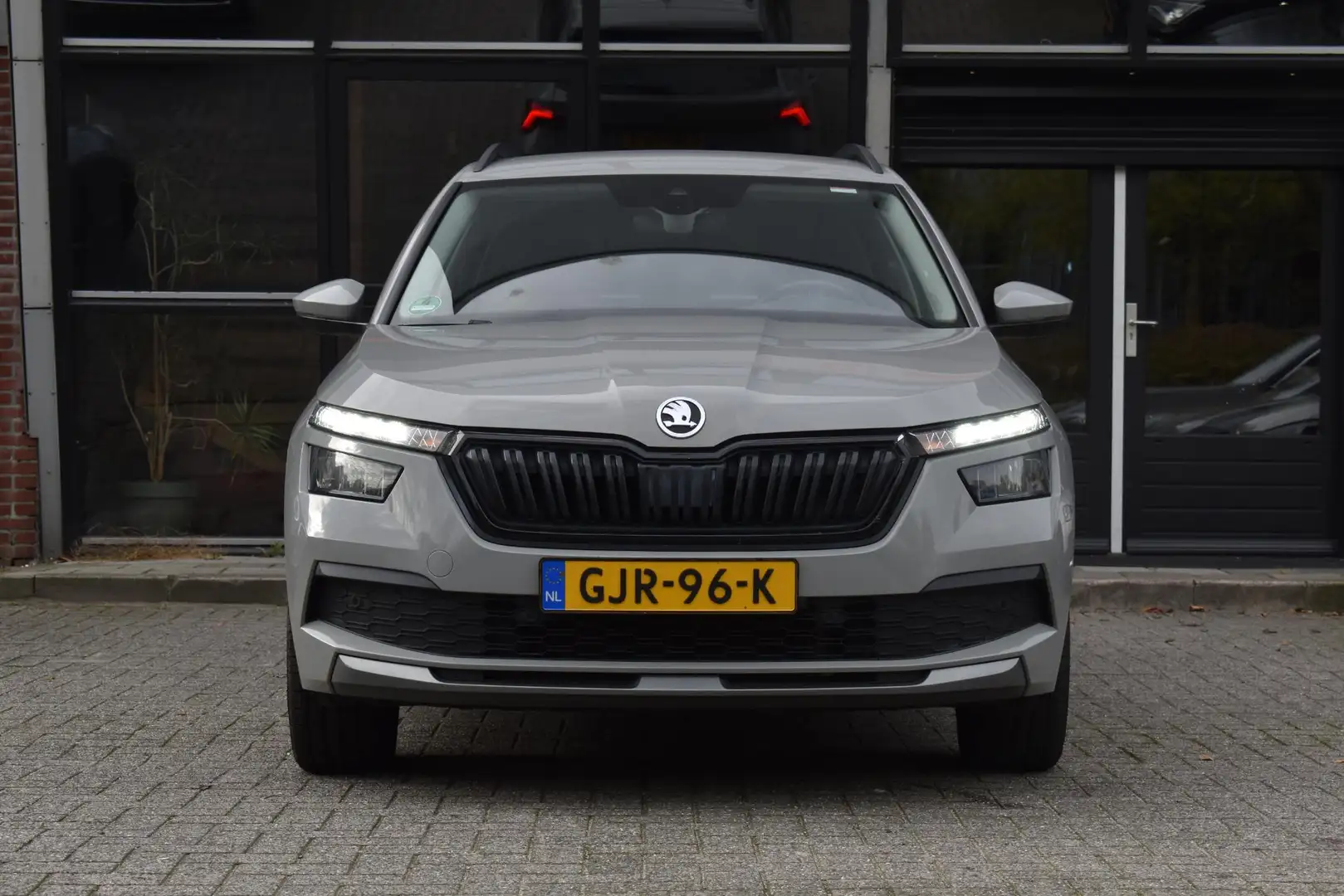 Skoda Kamiq 1.5 TSI ACT Sport Business Lane Stoelvw Virtual Gris - 2