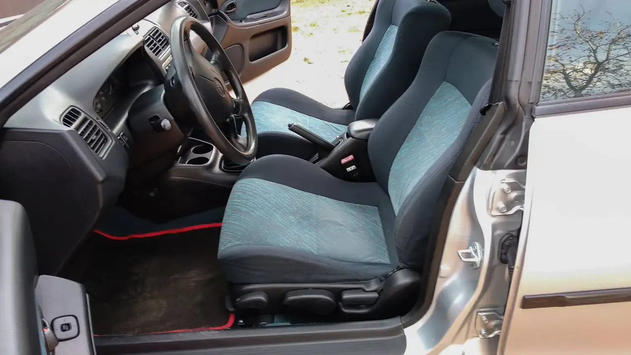 Mazda 323F Lantis 2.0 24v GT, foto 3