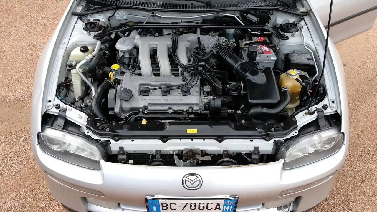 Mazda 323F Lantis 2.0 24v GT, foto 5