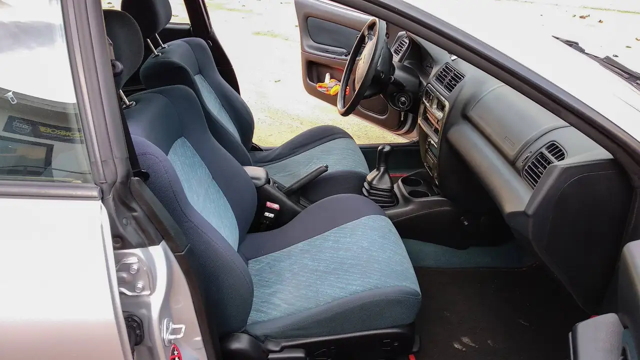 Mazda 323F Lantis 2.0 24v GT, foto 4