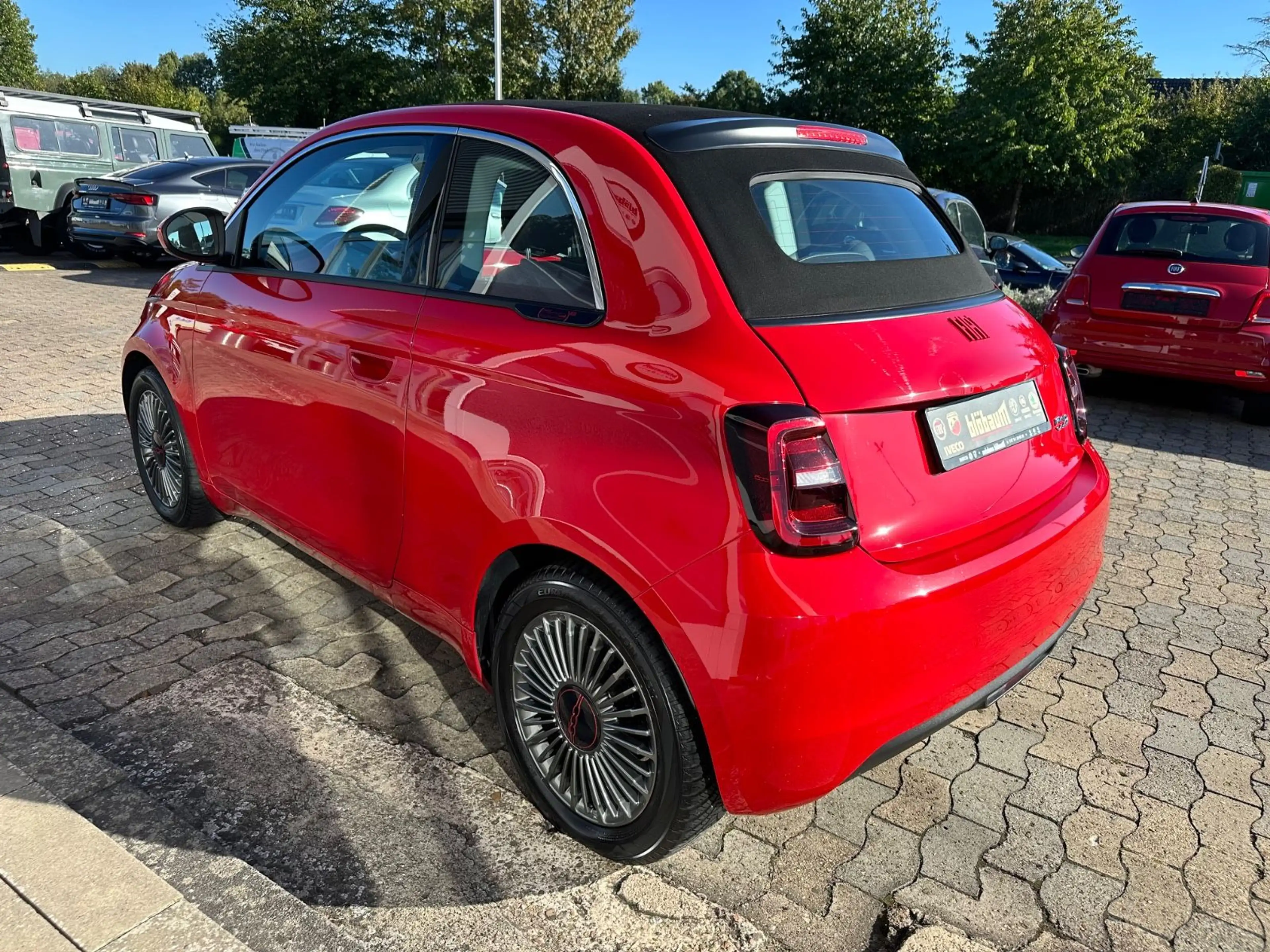 Fiat 500e 500 e Red — photo 5
