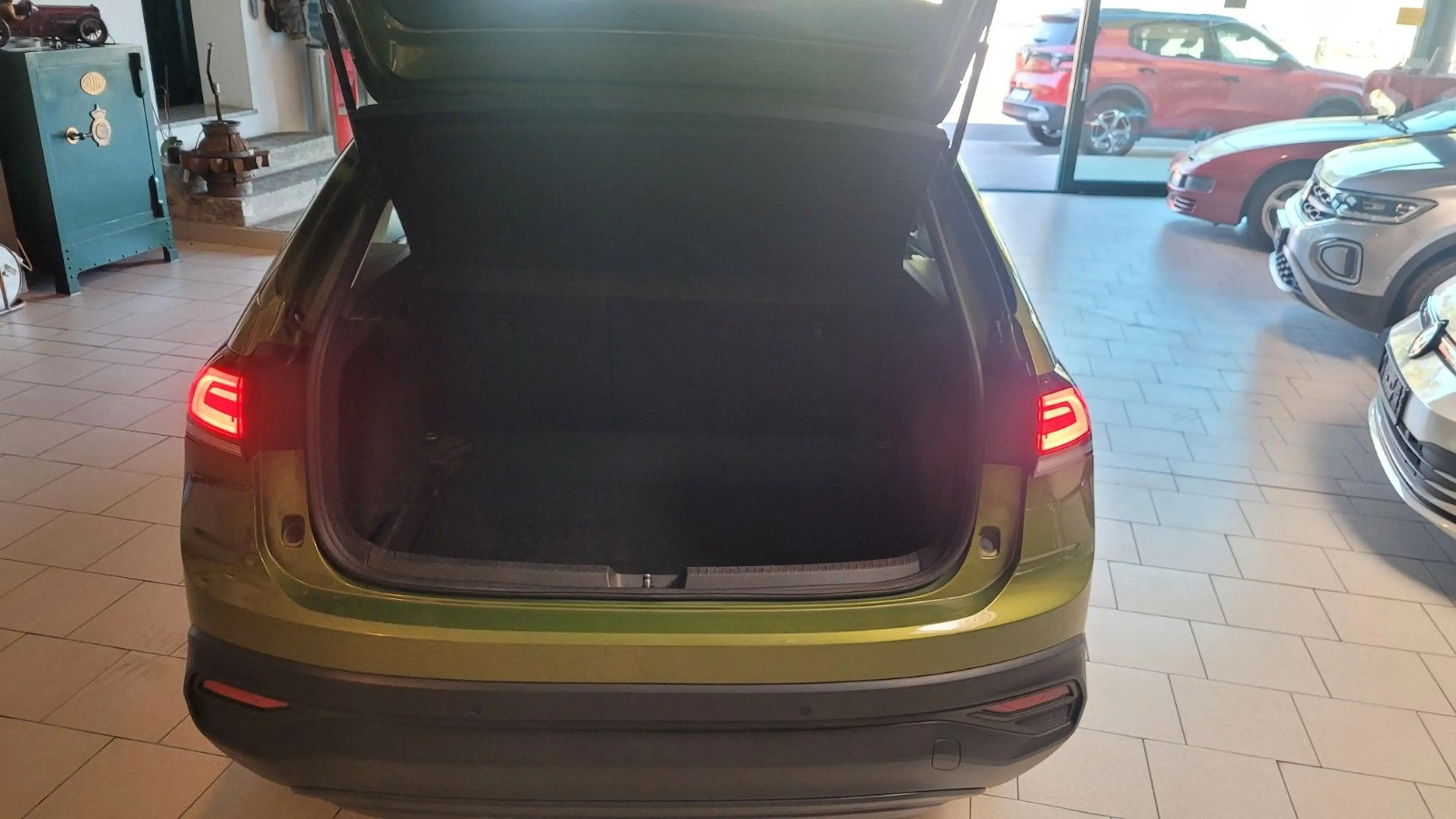Volkswagen Taigo 1.0 TSI OPF Sitzheizung Navi LED Alu Klima — photo 5