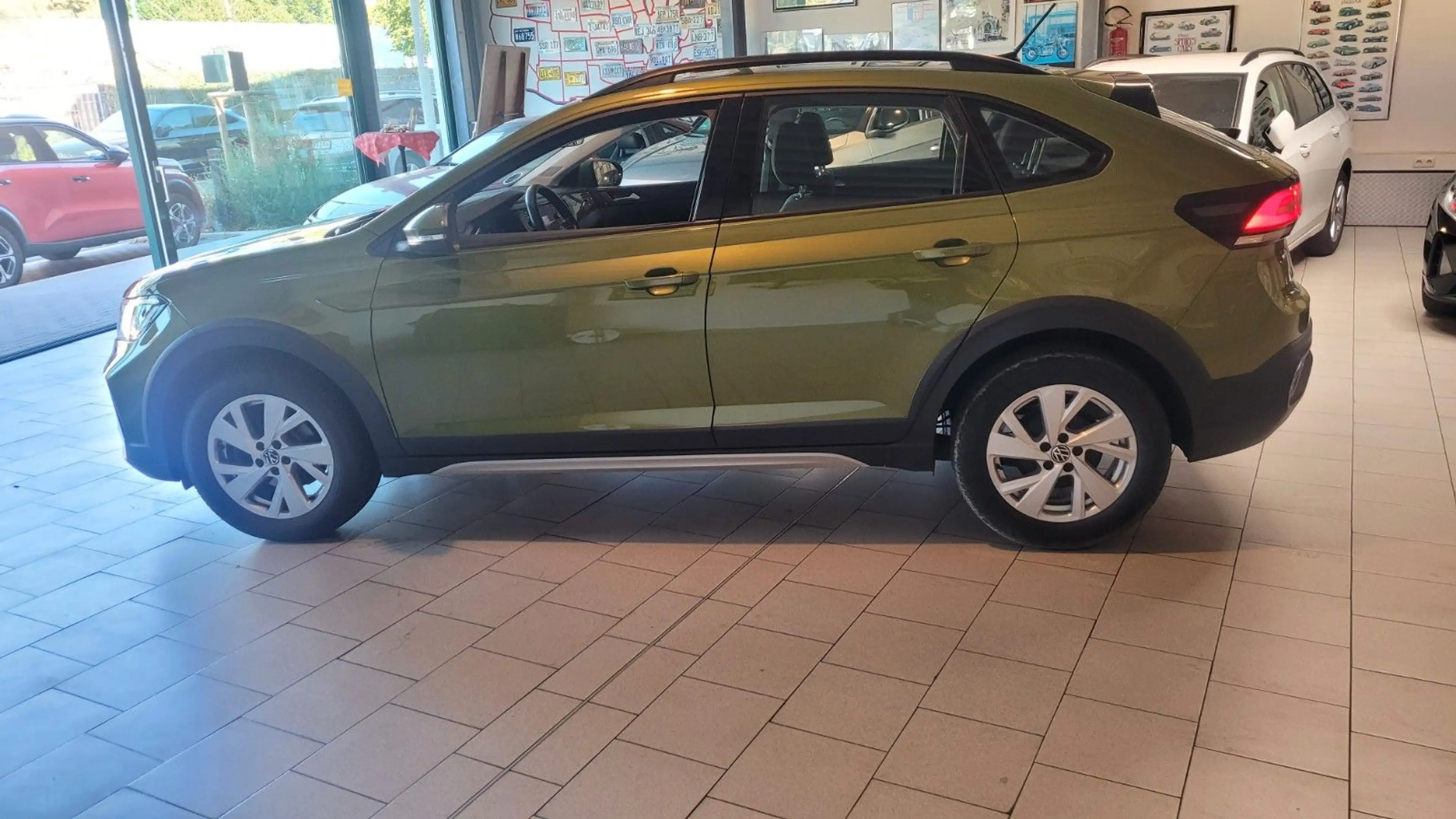 Volkswagen Taigo 1.0 TSI OPF Sitzheizung Navi LED Alu Klima — photo 2
