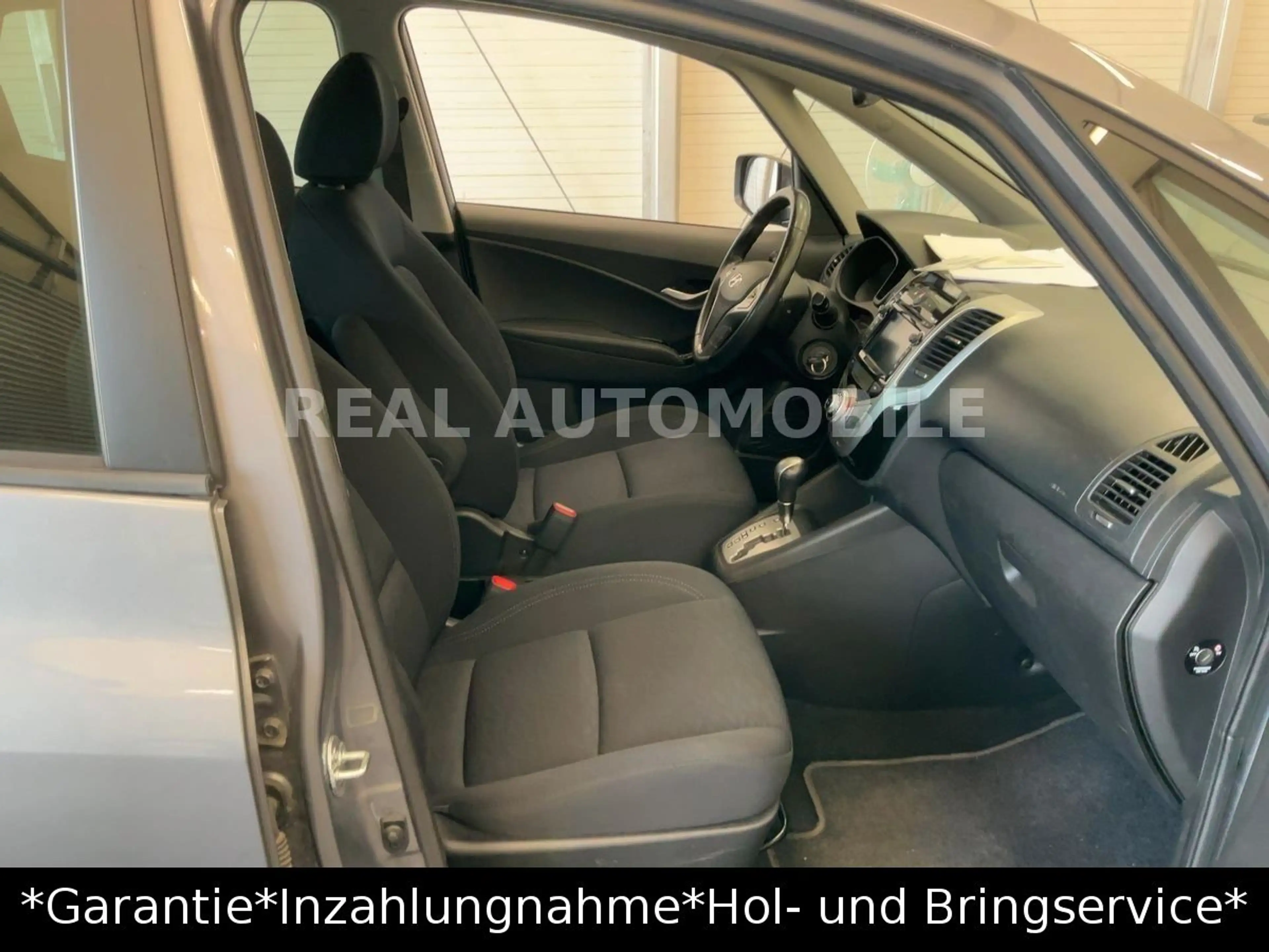 Hyundai iX20 1.6 Comfort AUTOMATIK *1.HAND*TÜV 09-2028* — photo 11