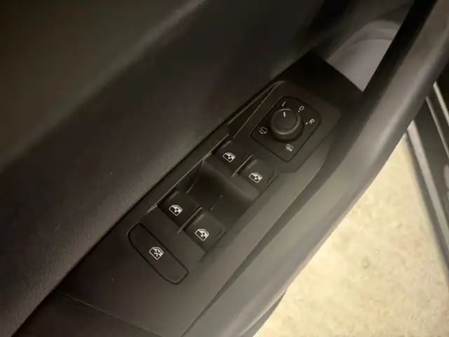 Volkswagen Polo view 11