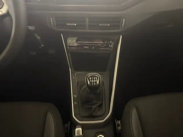 Volkswagen Polo view 12